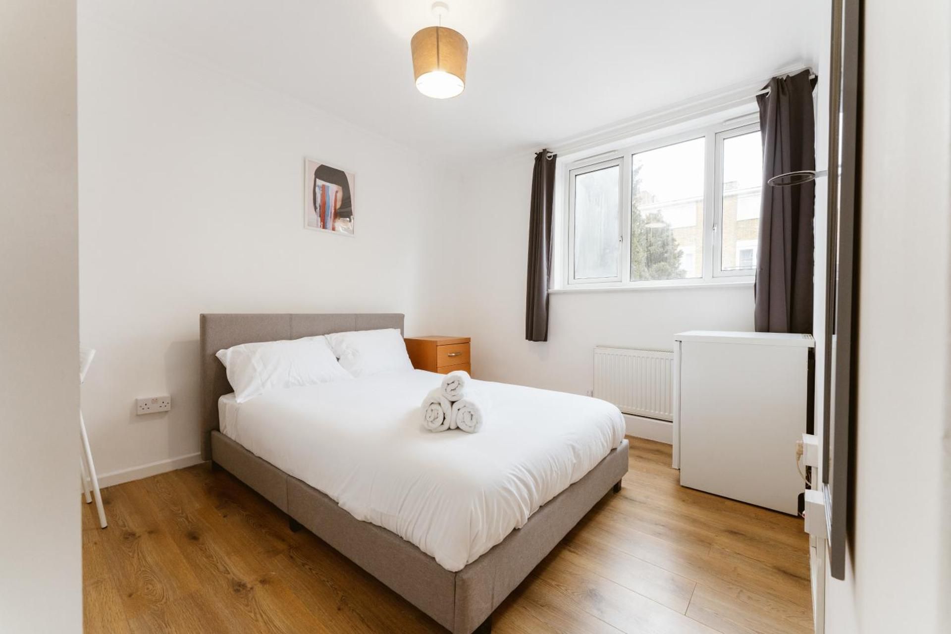 Double Room with Shared Bathroom Room 3