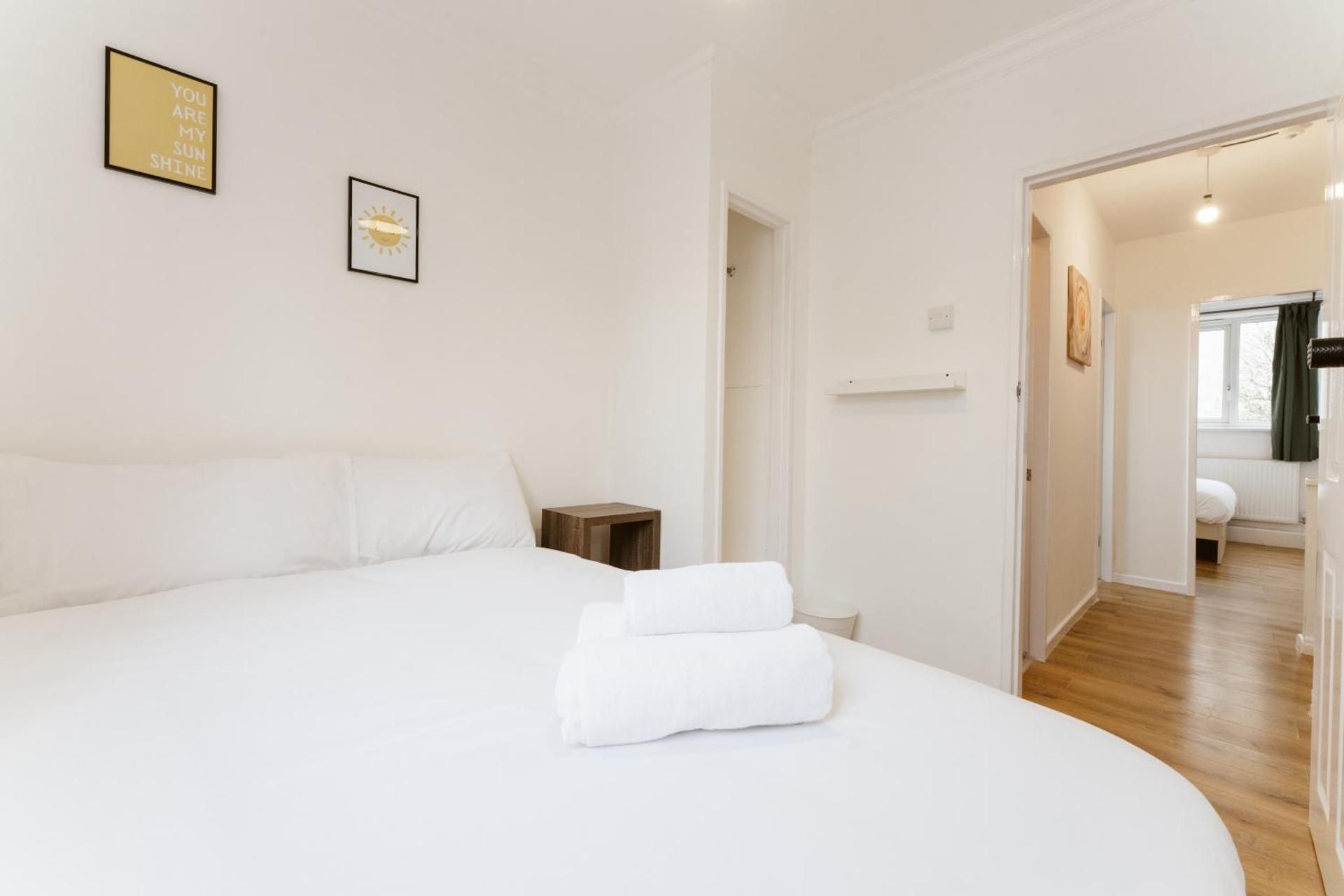 Double Room with Shared Bathroom Room 4