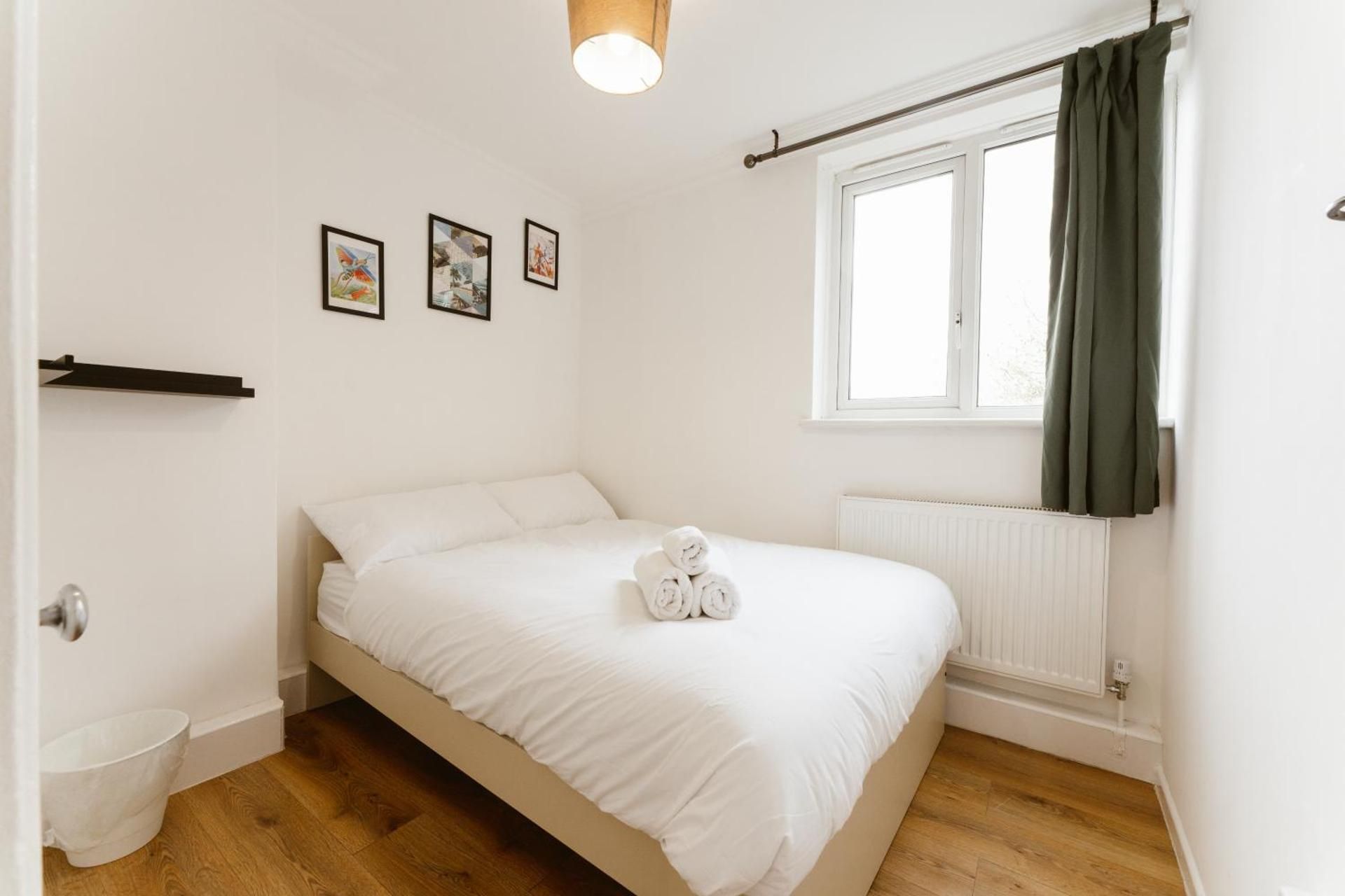 Double Room with Shared Bathroom Room 5