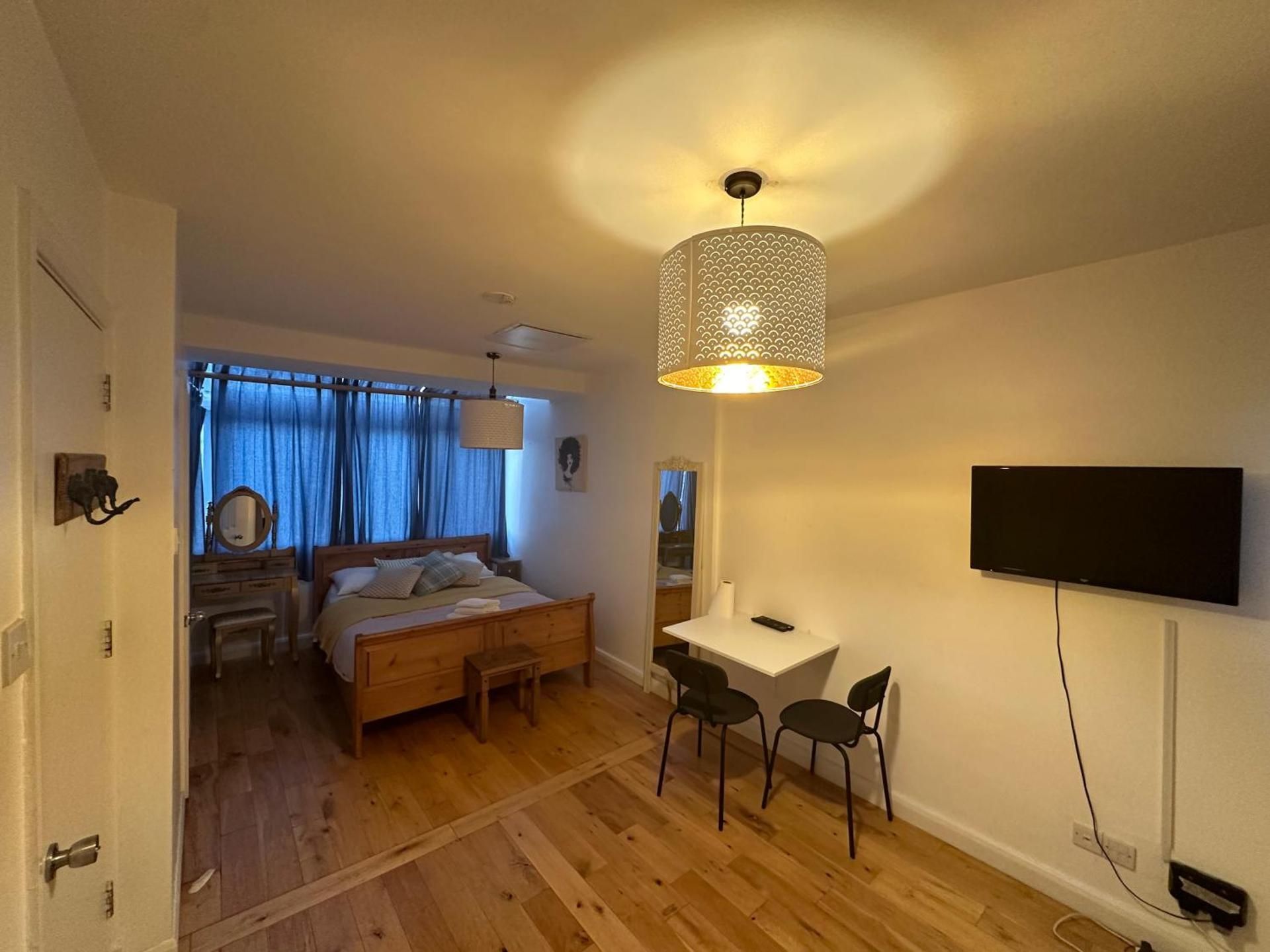 Deluxe Double or Twin Room with City View