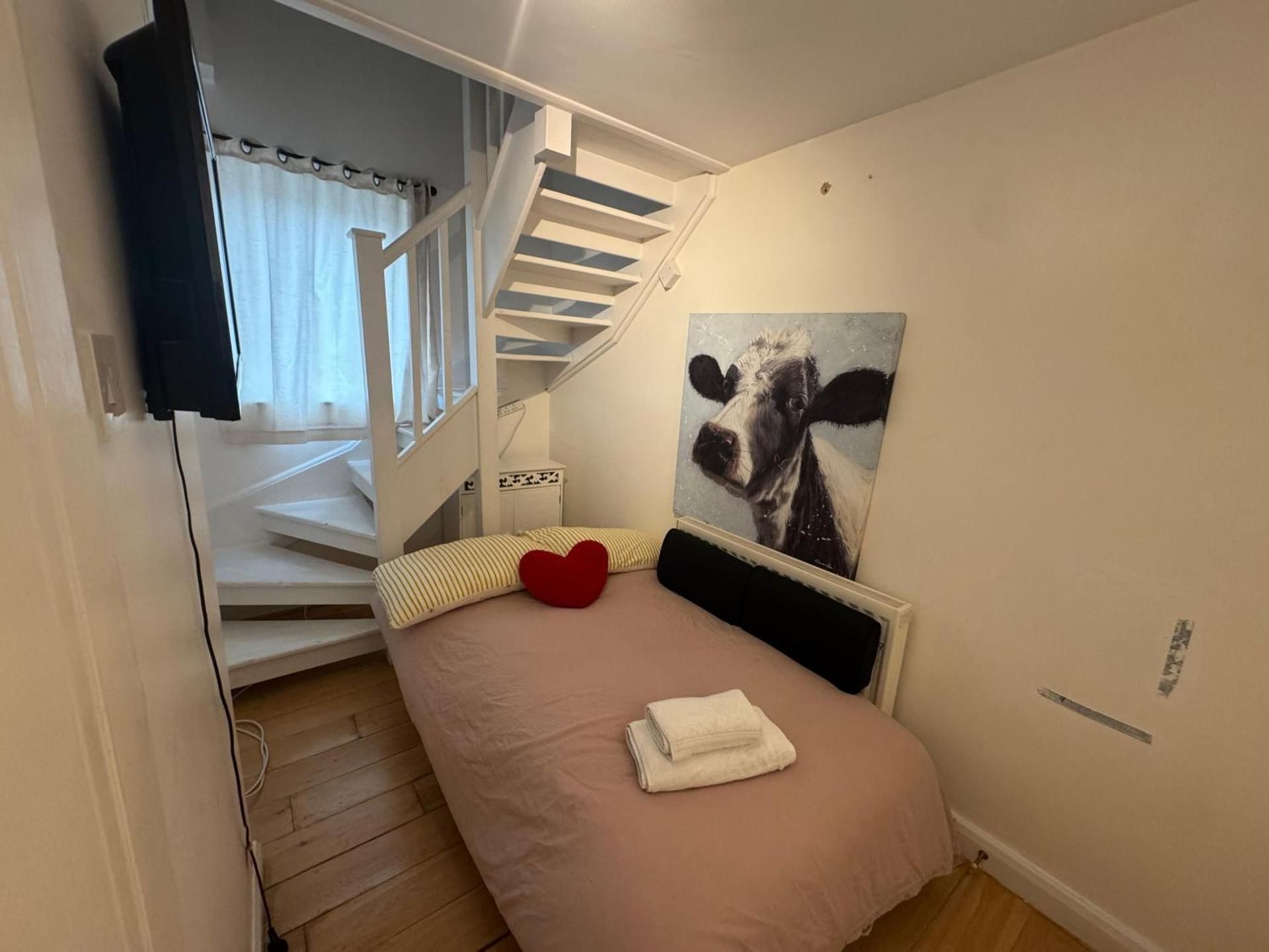 Double or Twin Room with City View
