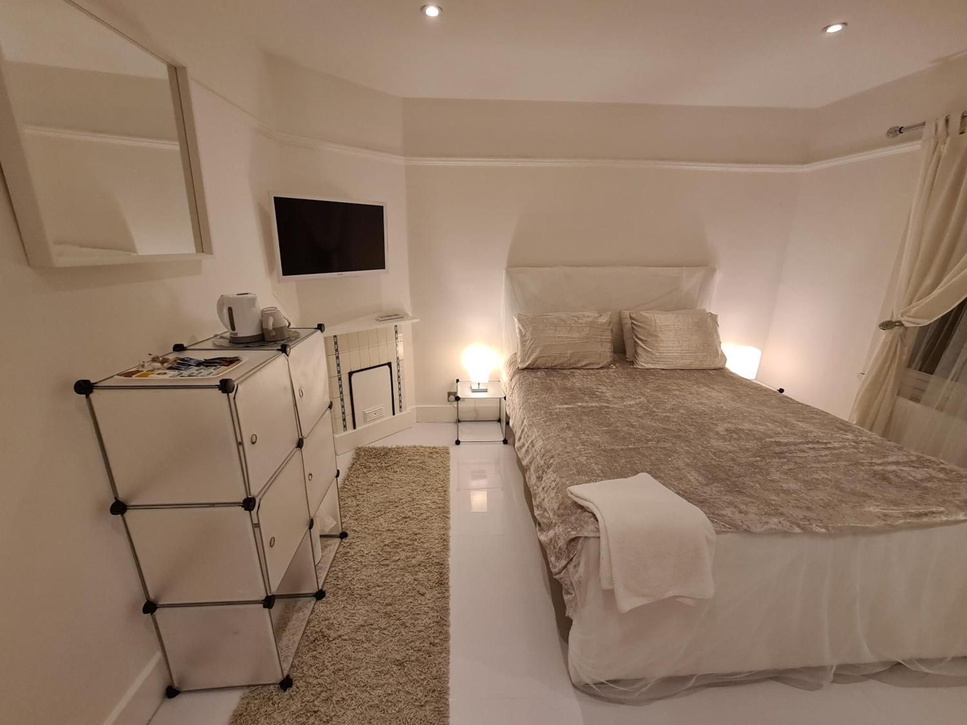 King Room with Garden View