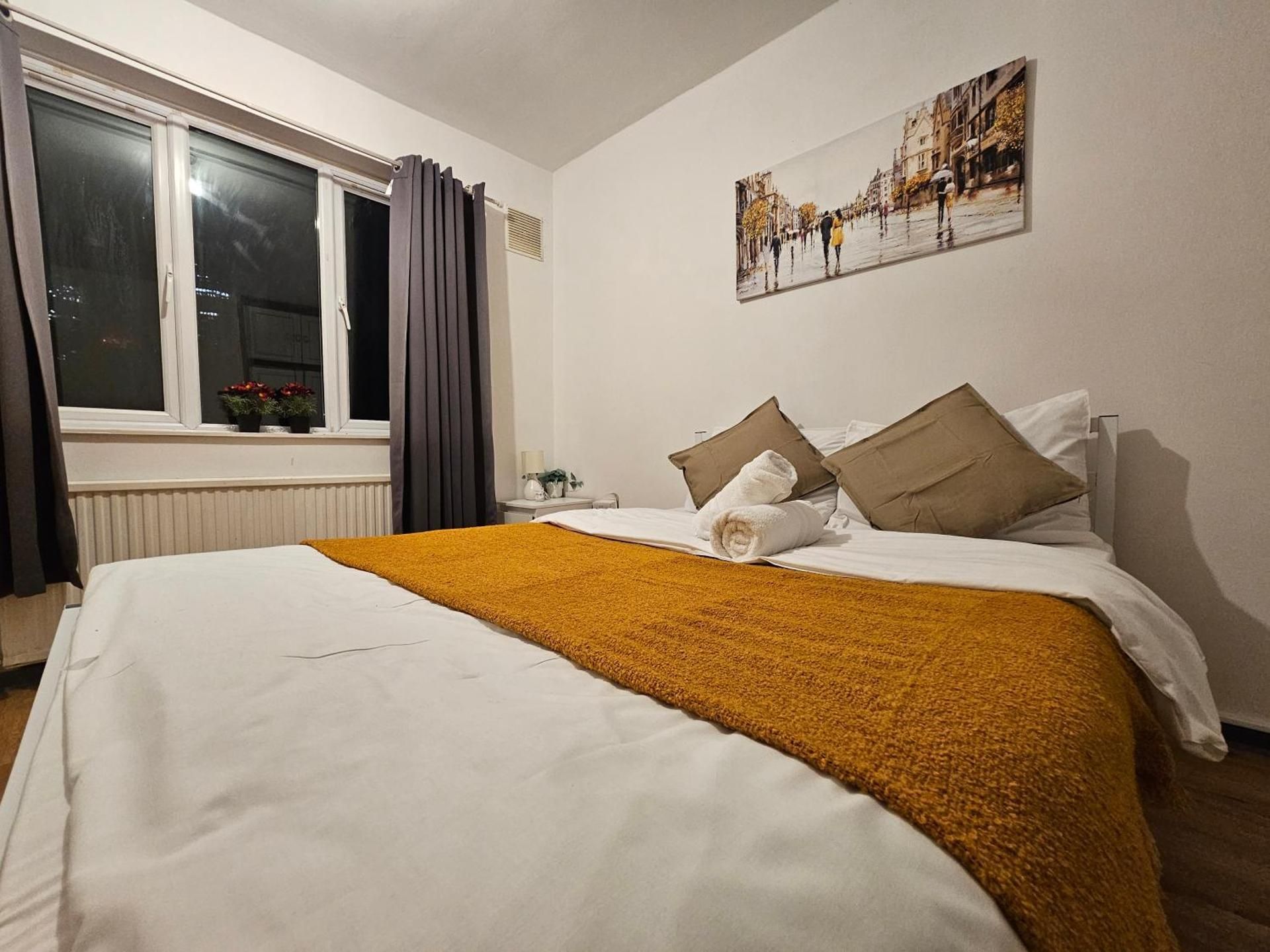 Double Room with Shared Bathroom