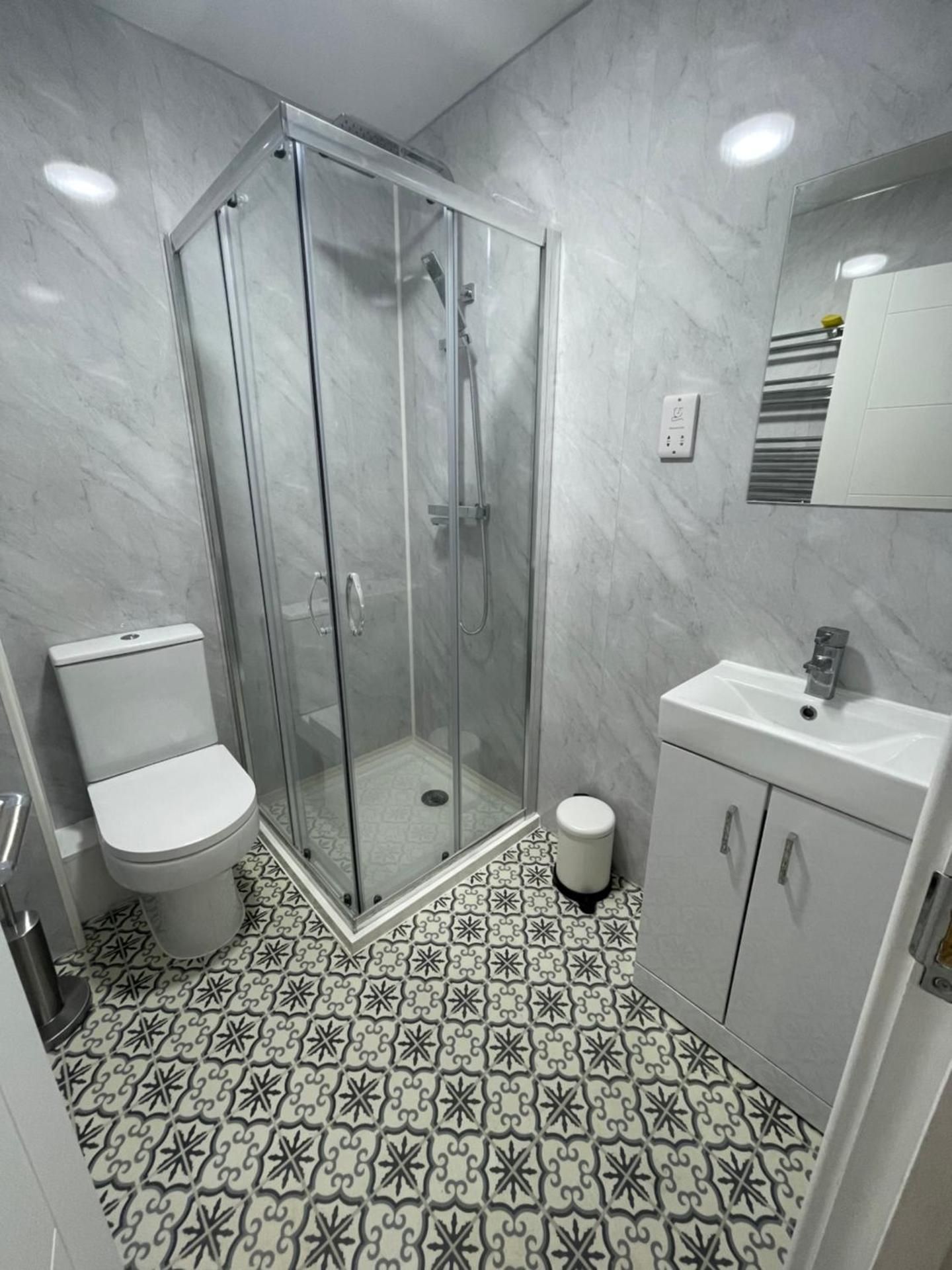 Riverside Deluxe Double Room E14