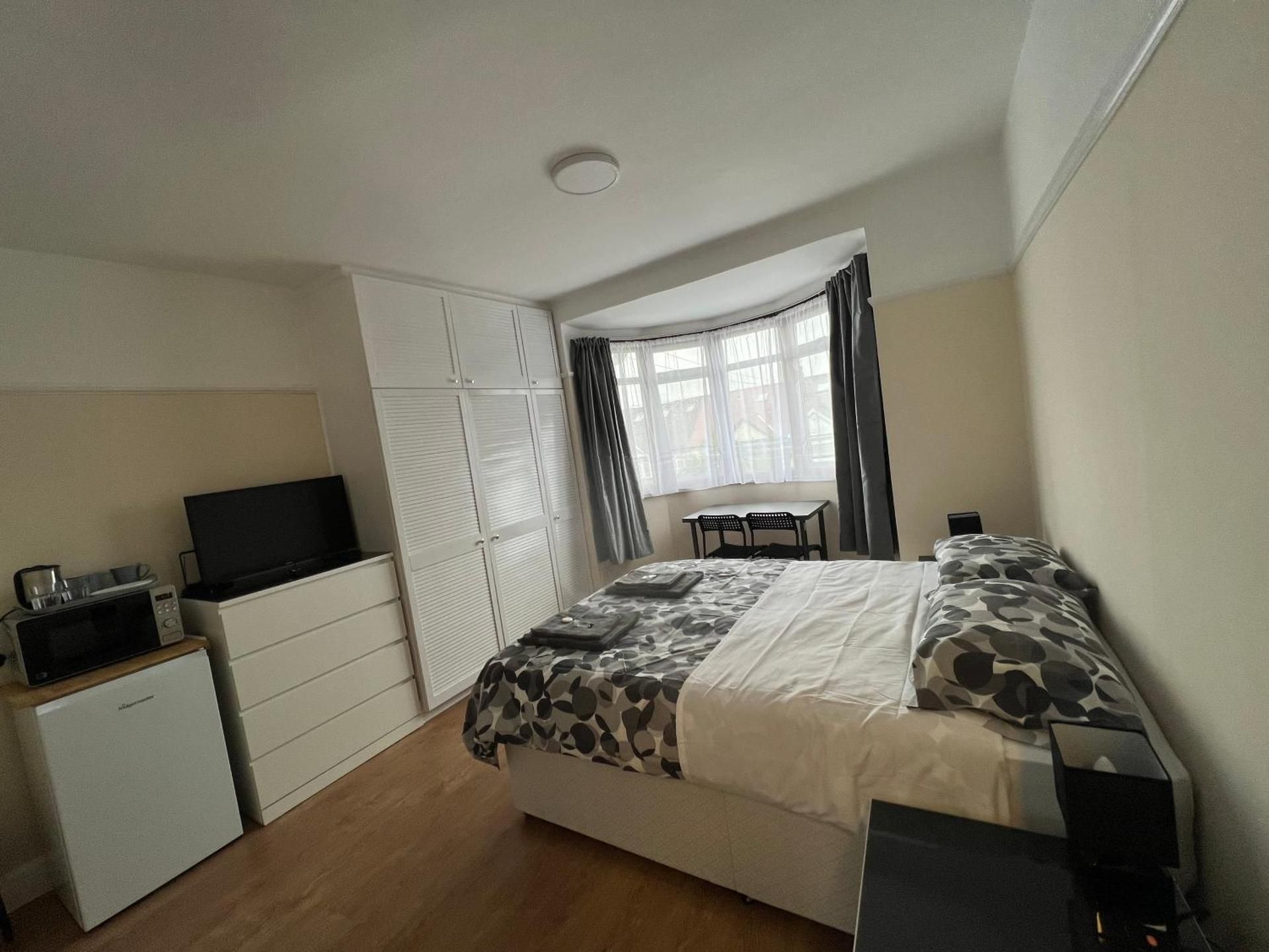 Double Room with Shared Bathroom