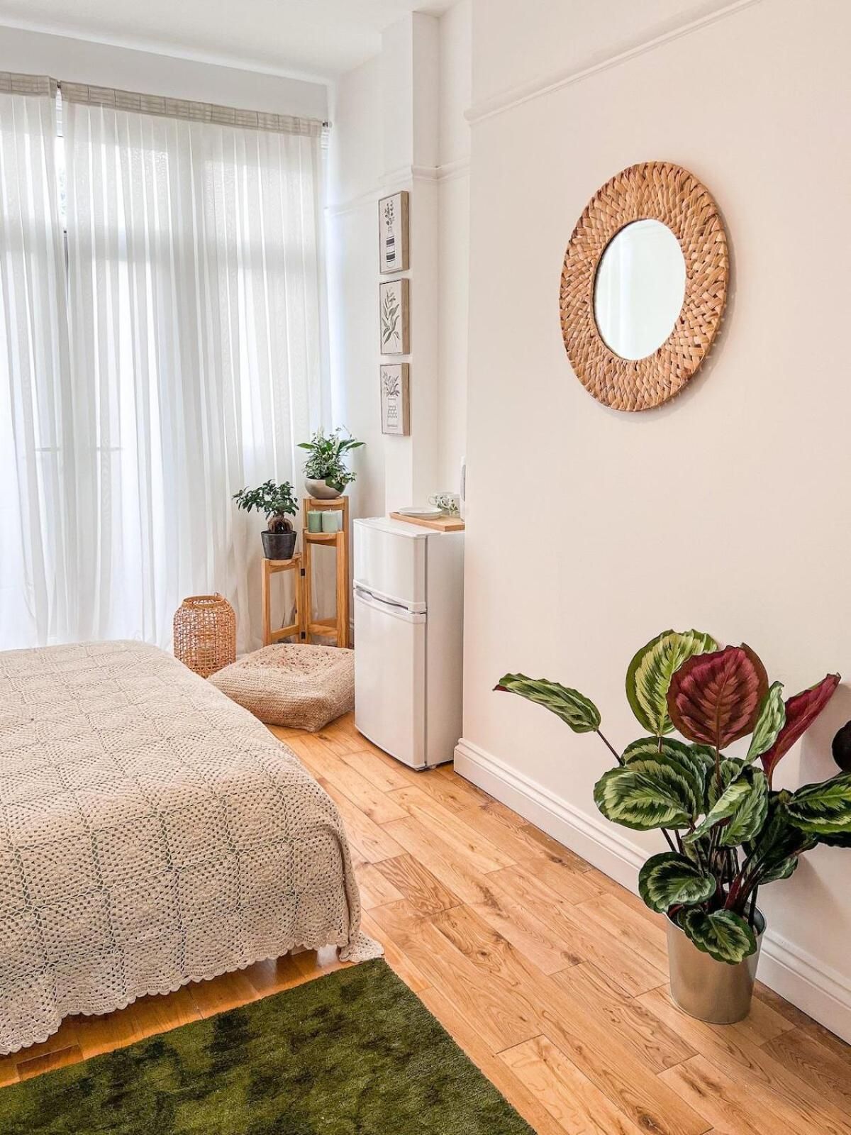 Double Room with Shared Bathroom