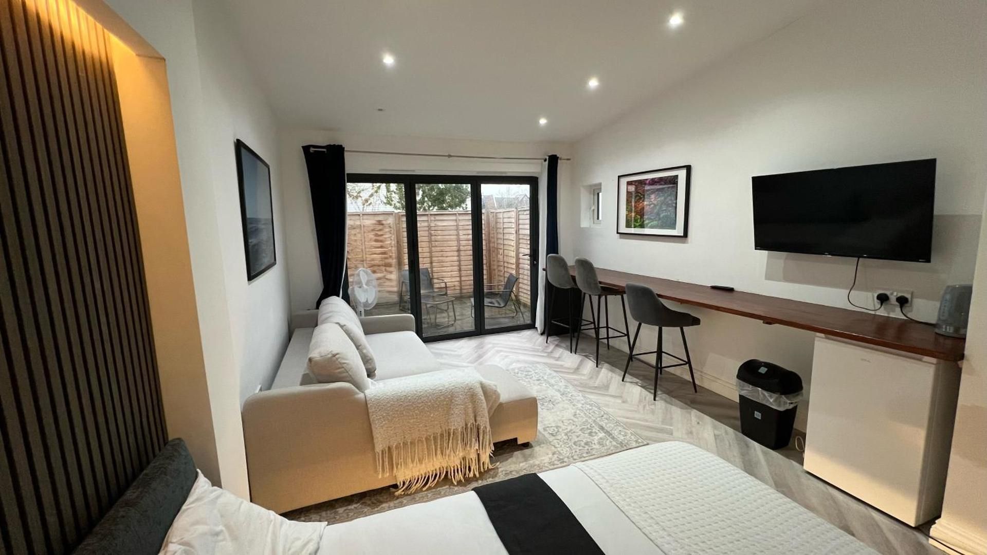 Studio with Terrace