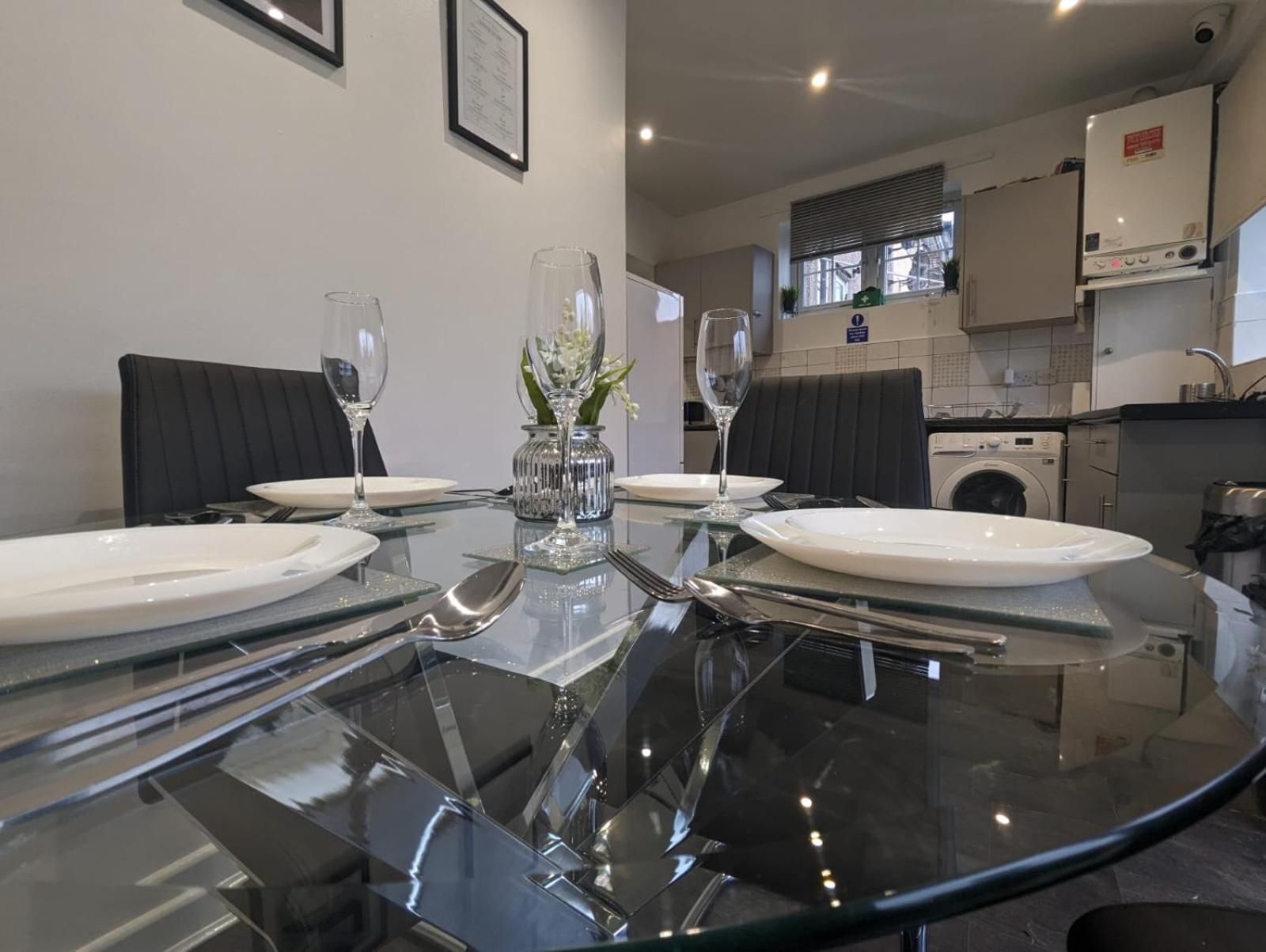 The Manor Guest House in Wembley