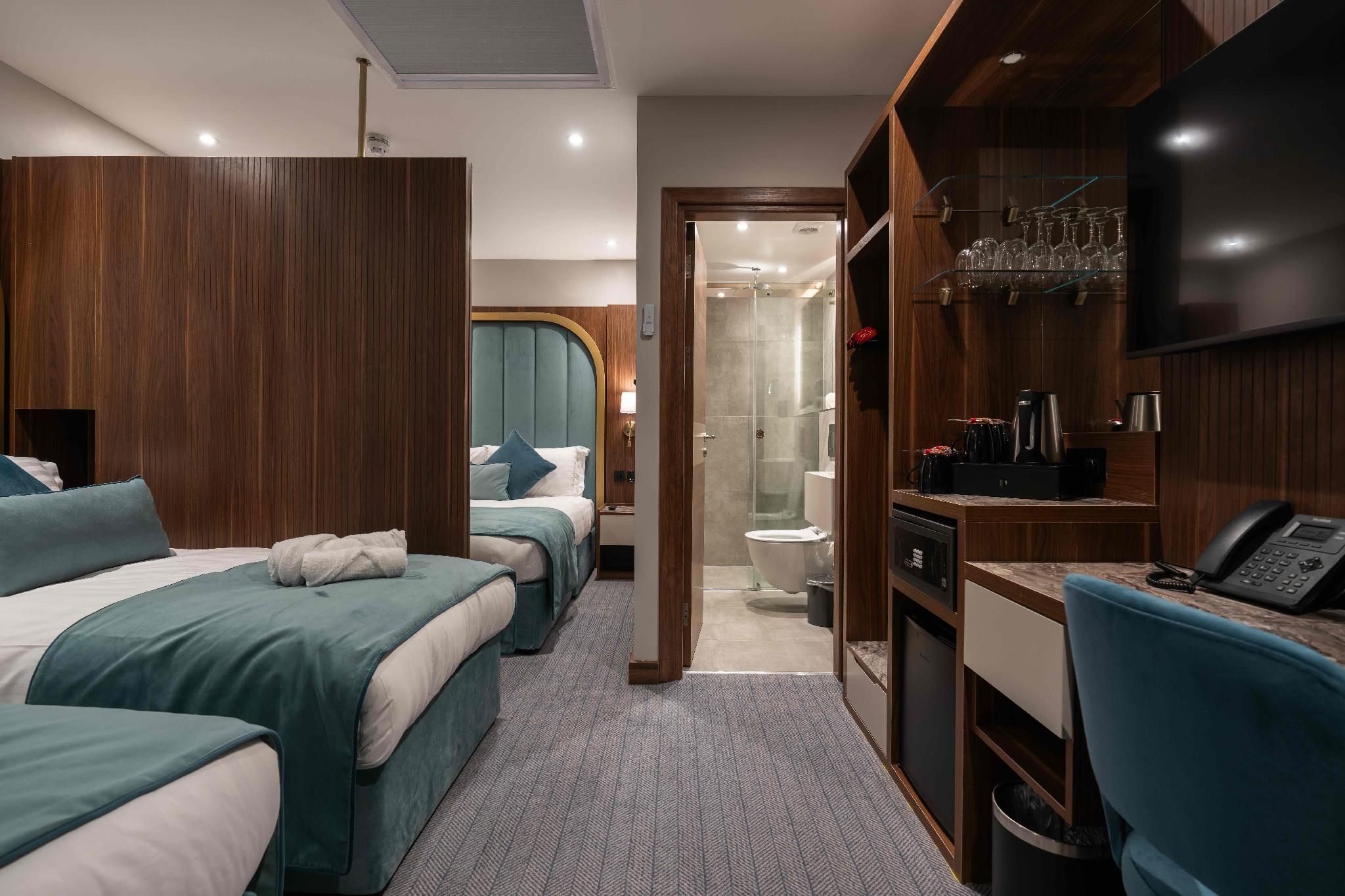 Quad Room