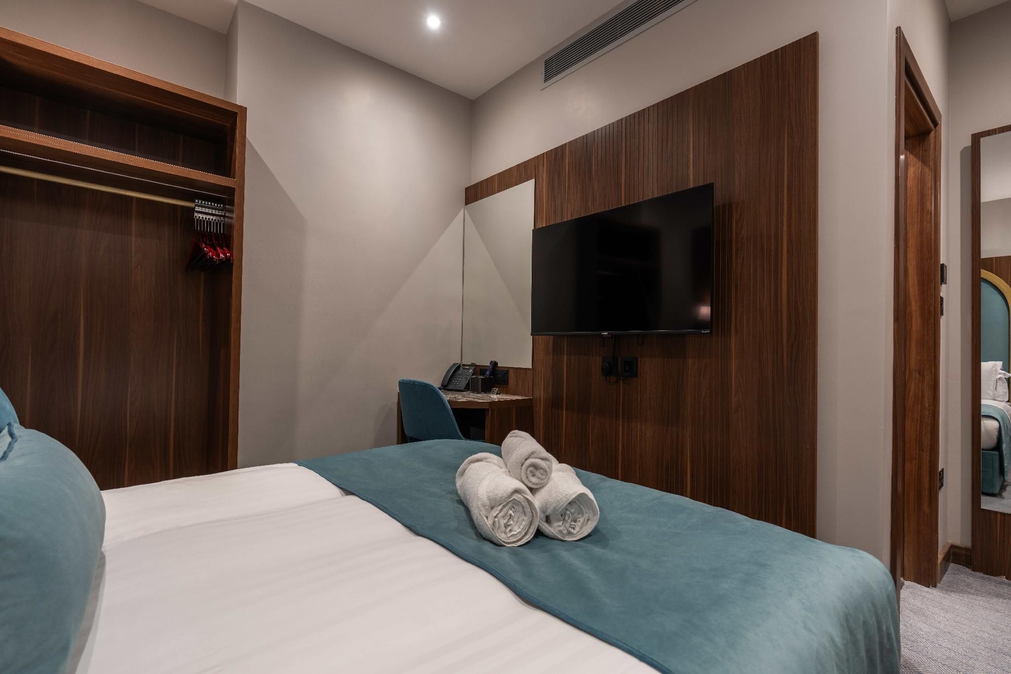 Classic Double Room without Window