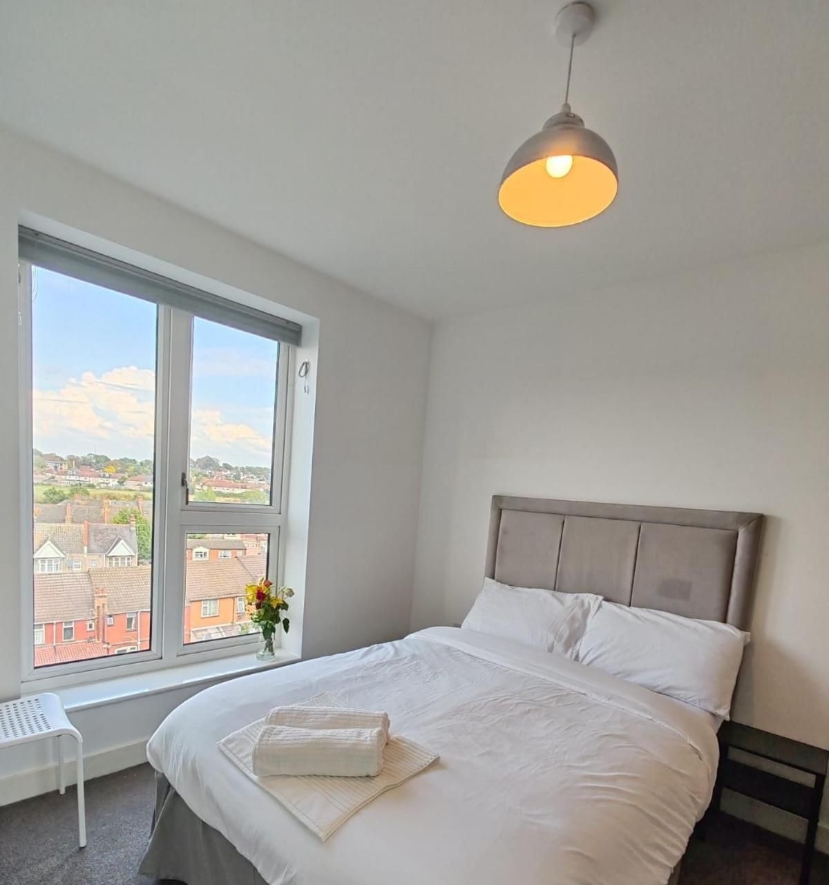 Double or Twin Room with Private External Bathroom