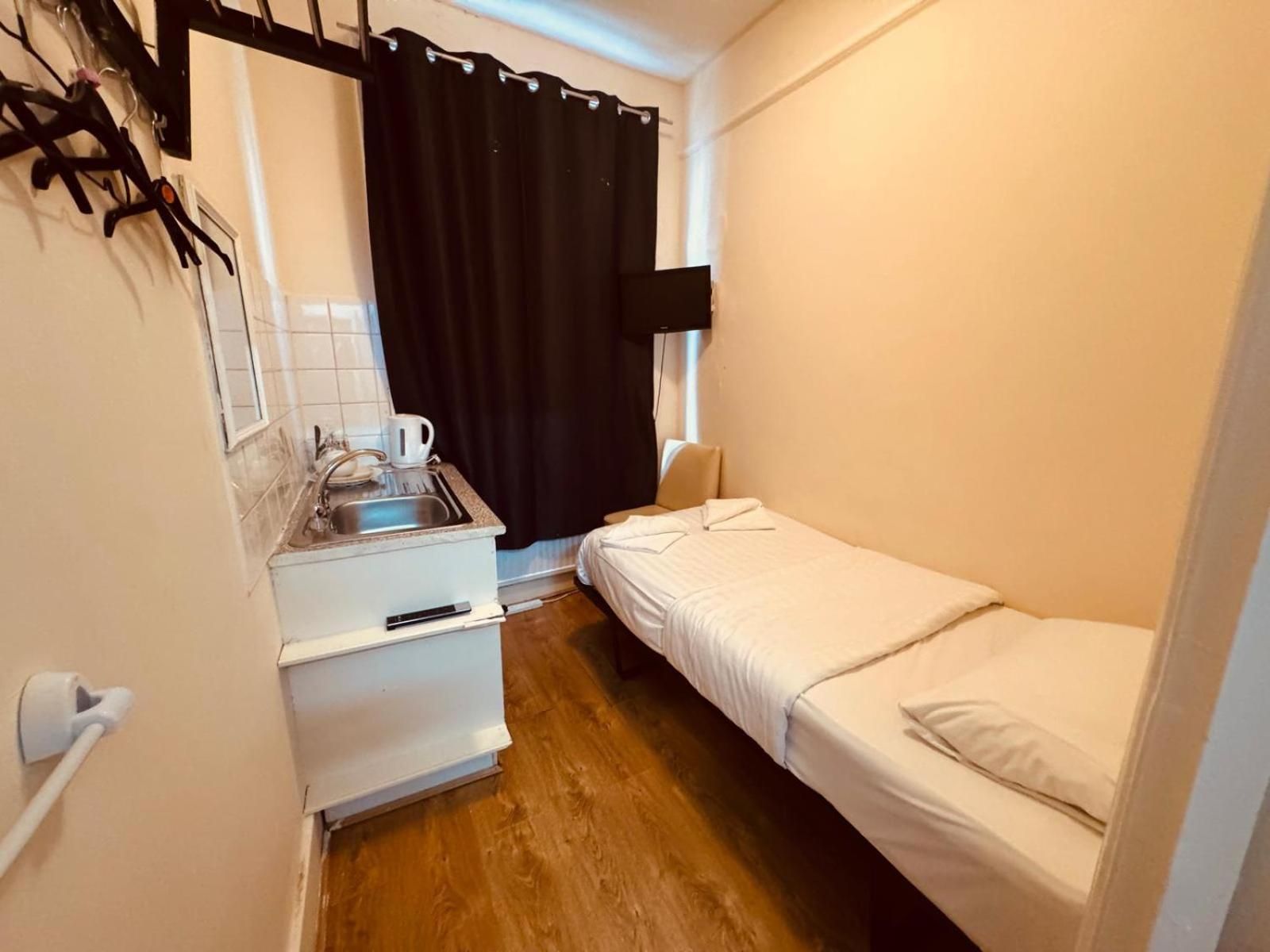 Budget Single Room
