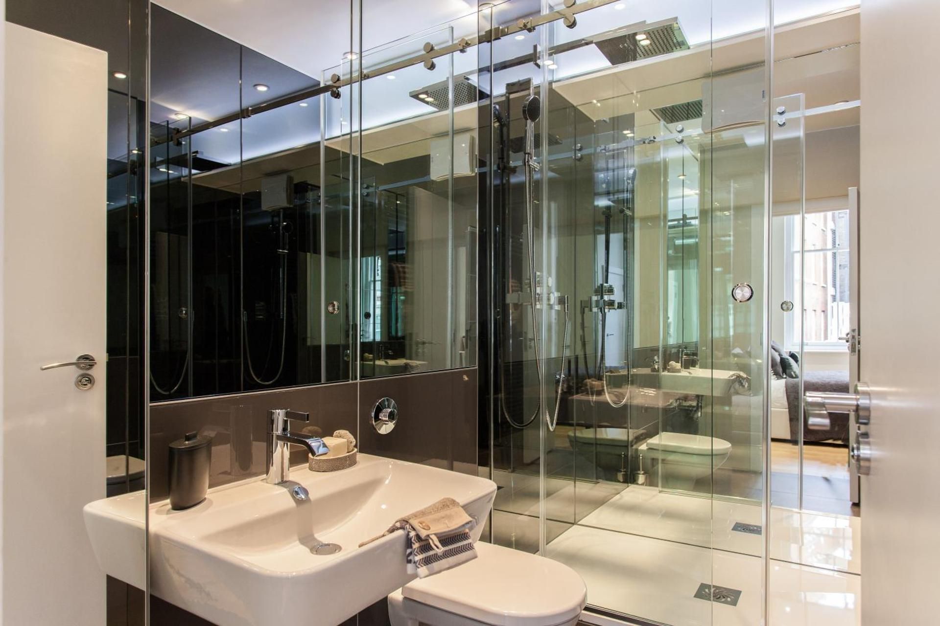 Flat 8 - Large One Bedroom Apartment