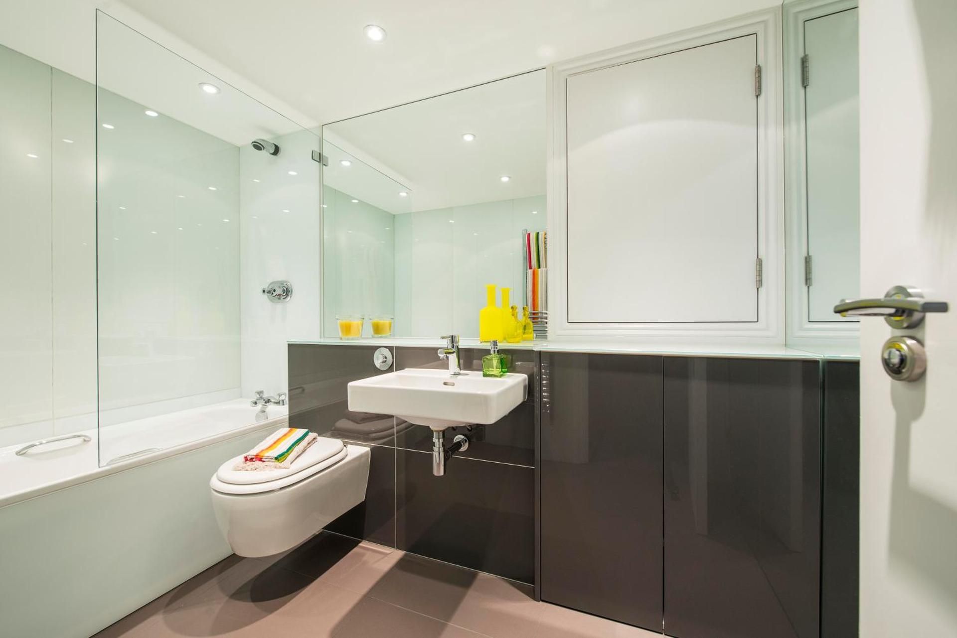 Flat 9 - Super Large One Bedroom Apartment With Terrace