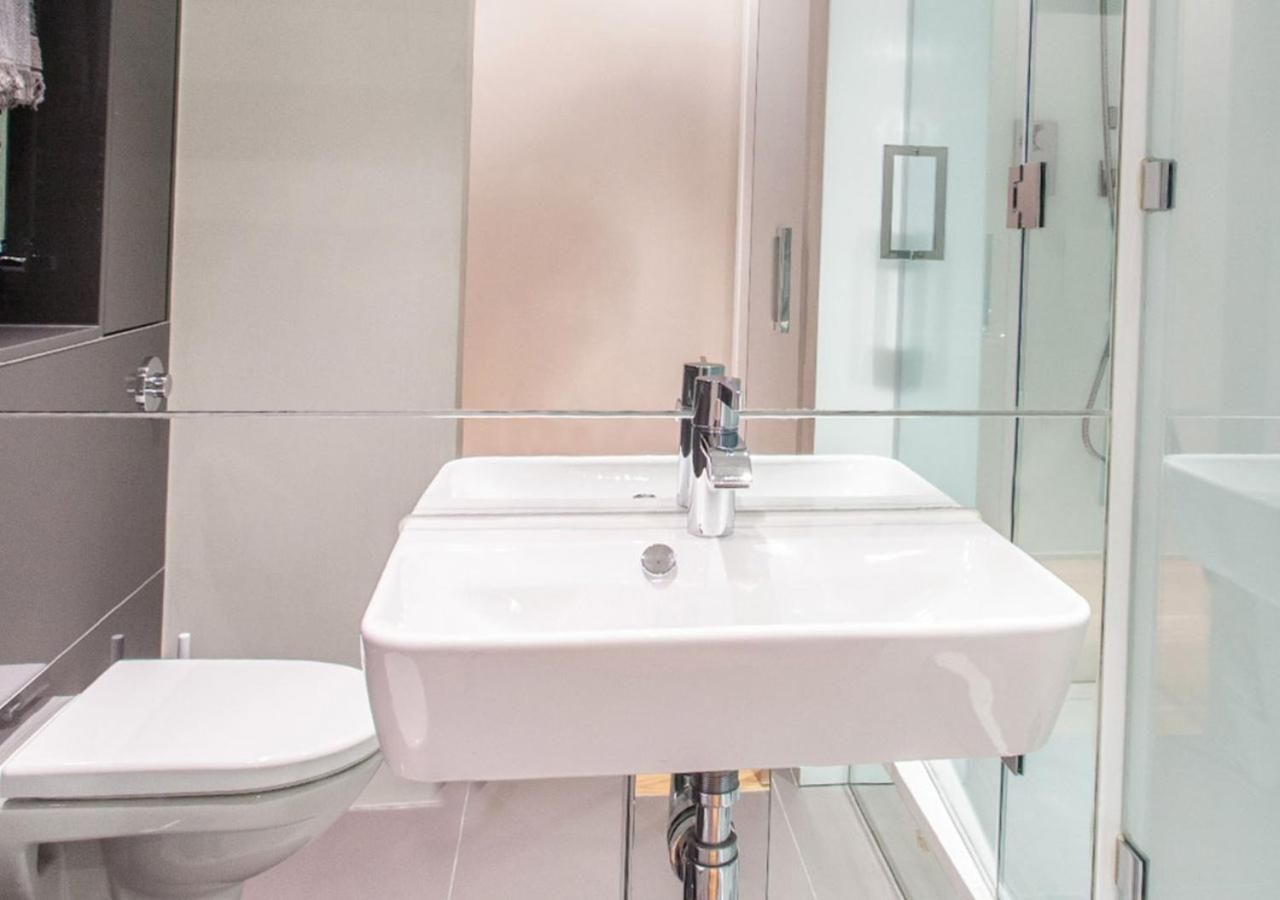 Flat 5 - Large Studio Apartment