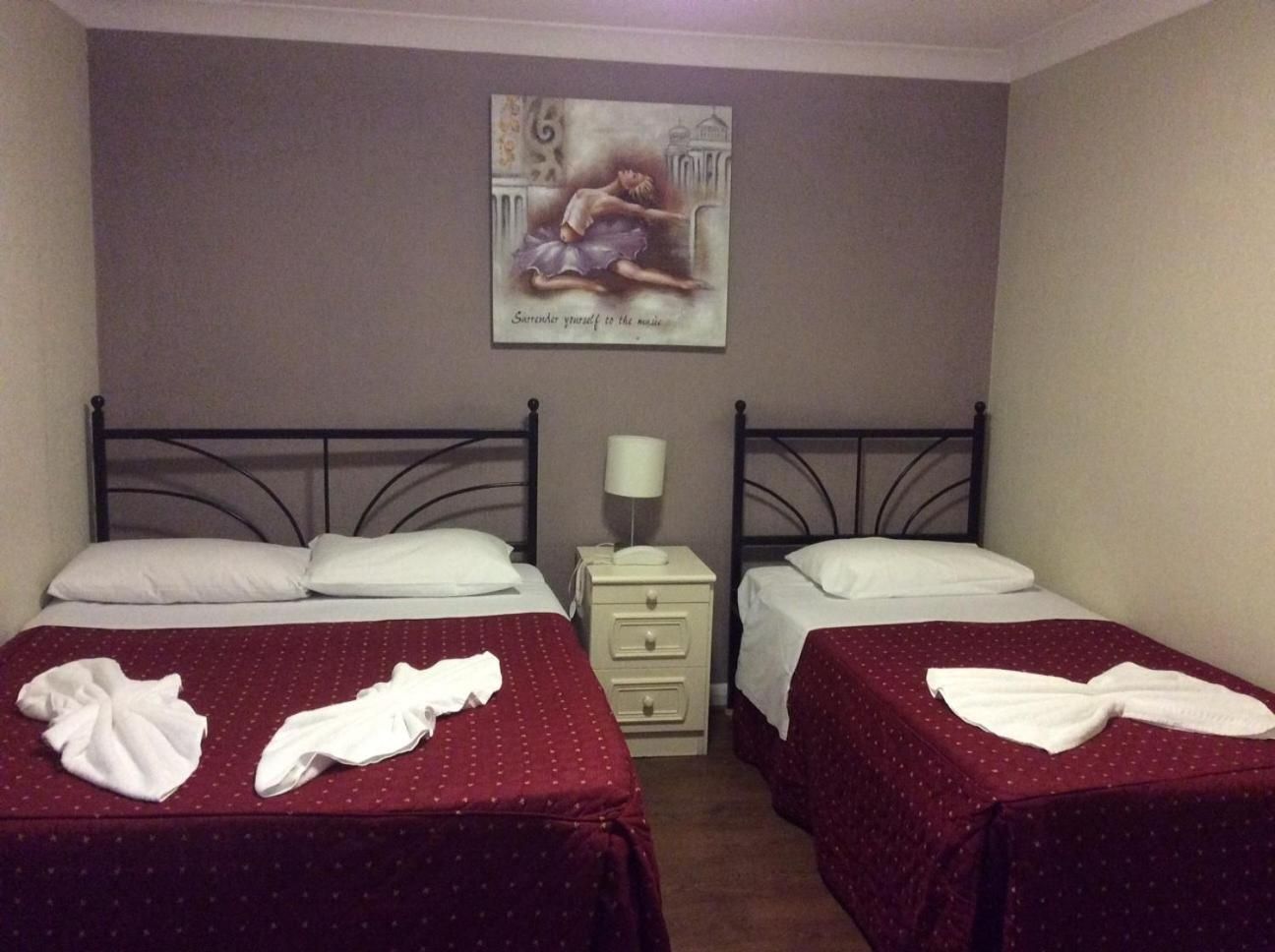 Triple Room with Private Bathroom