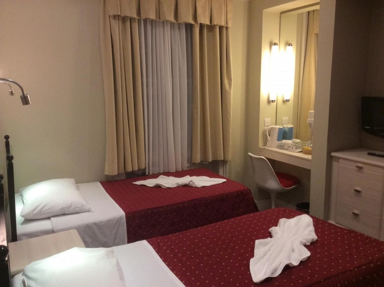Twin Room with Private Bathroom