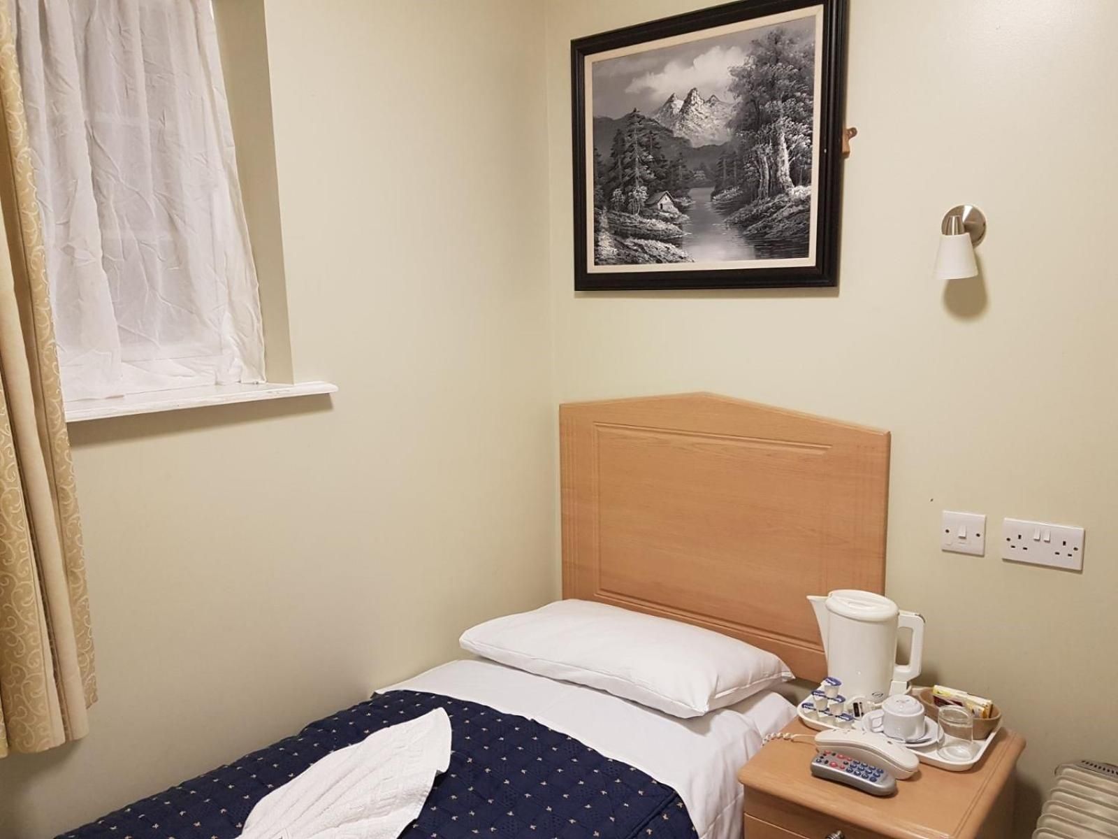 Economy Single Room with Shared Bathroom and Toilet