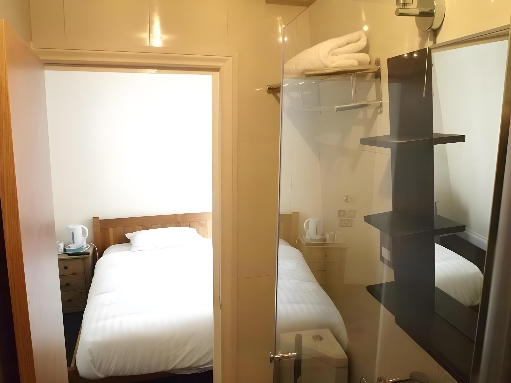 Single Room with Private Bathroom