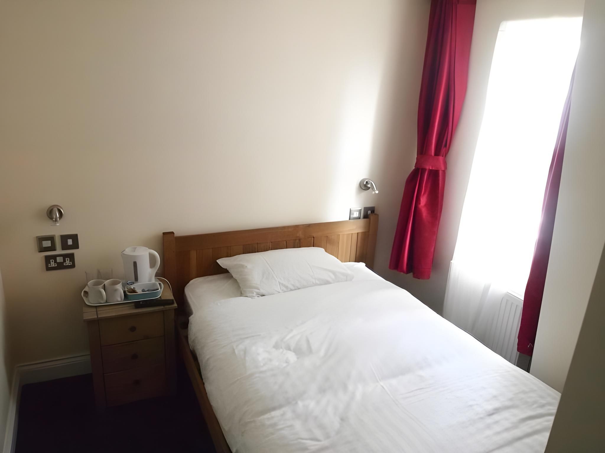 Single Room with Private Bathroom