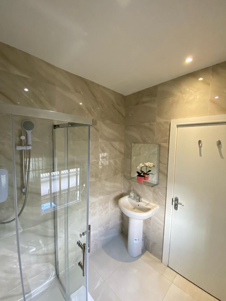 Studio-Private Bathroom-3
