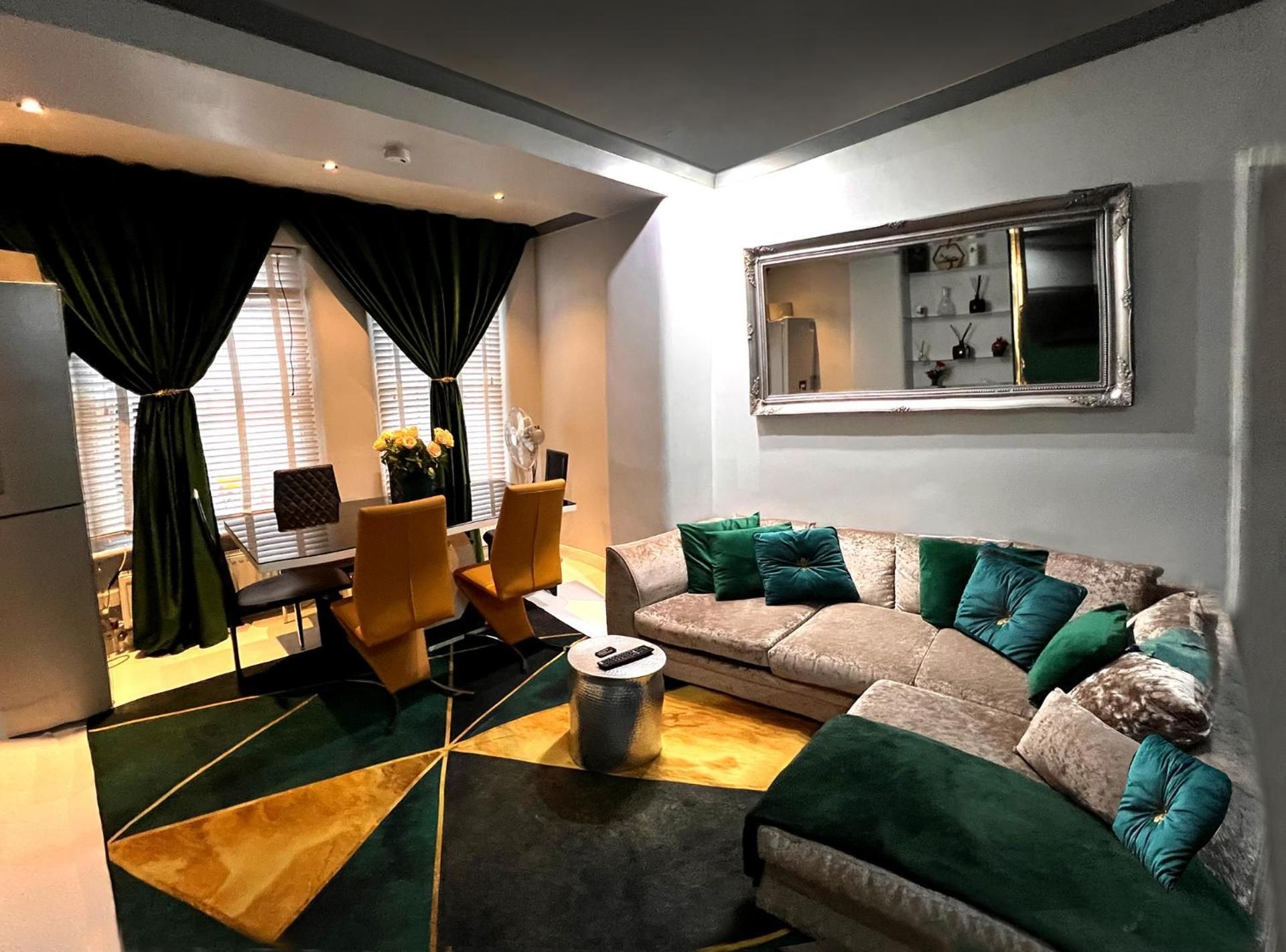 Exclusive Apartments South Kensington One-Bedroom Apartment 2