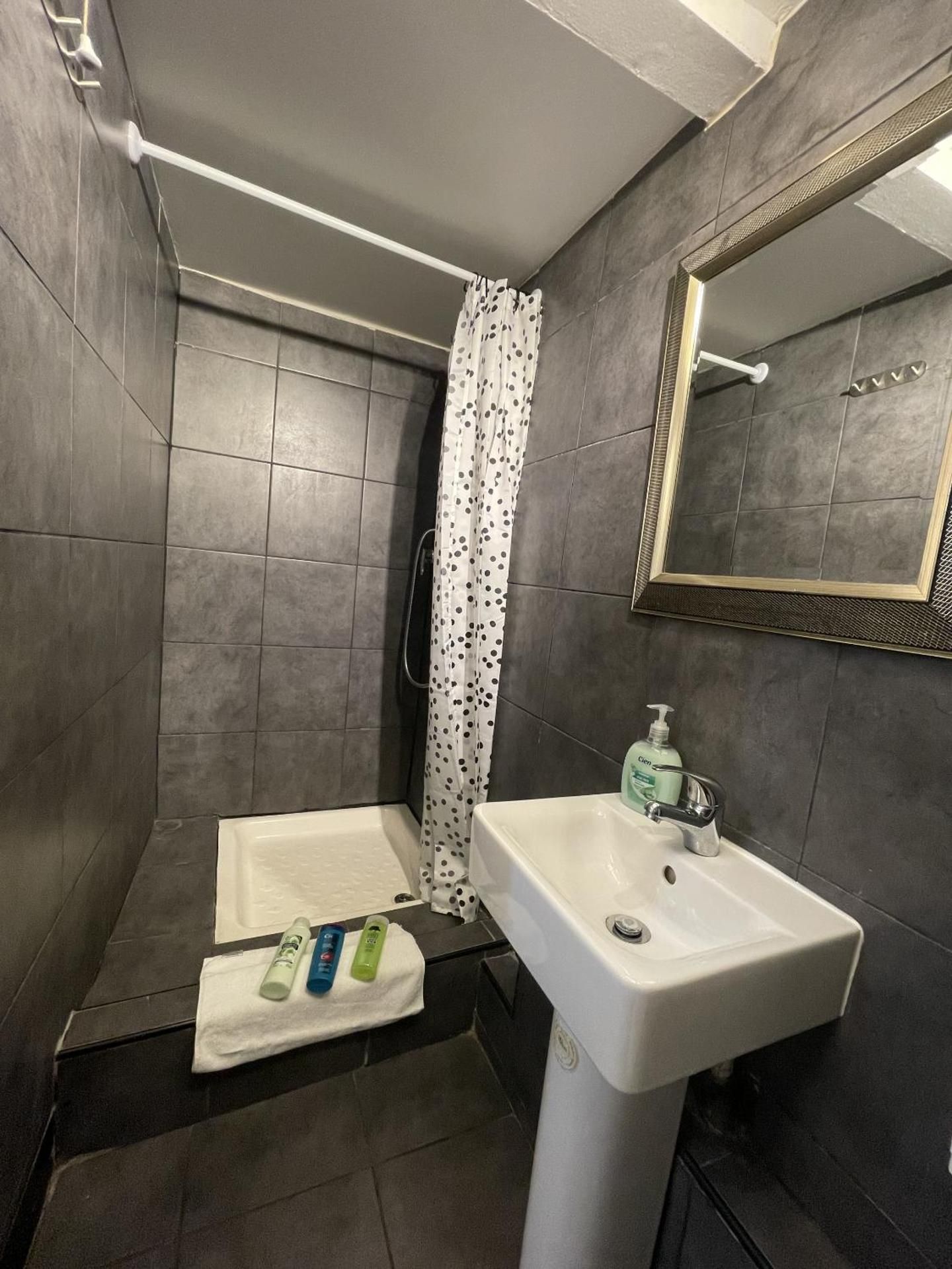 Triple Room - Shared Bathroom