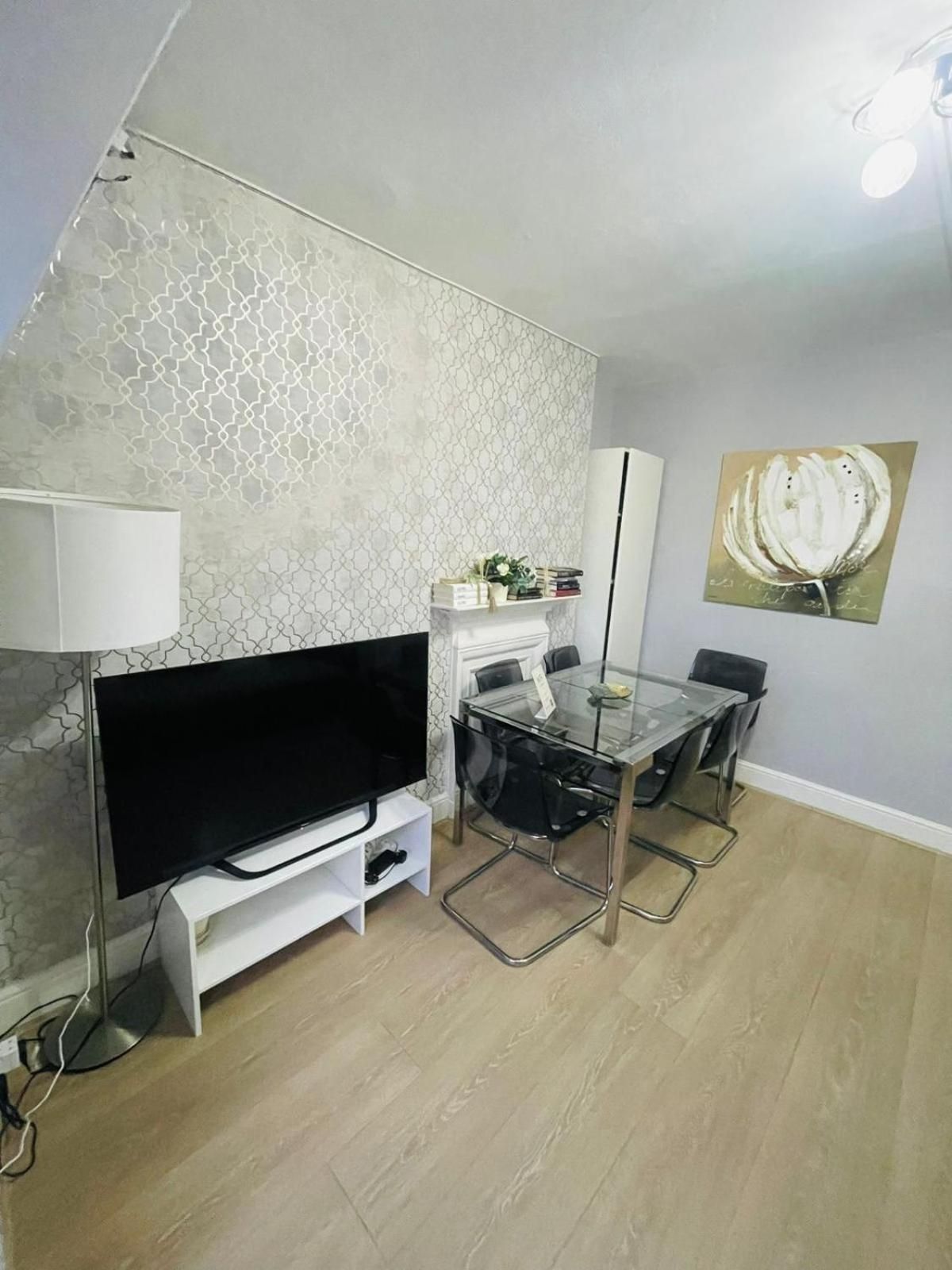 Two-Bedroom Deluxe Apartment