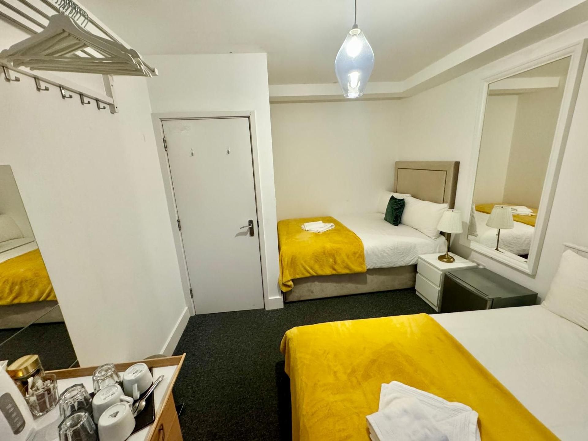 Quadruple Room with Shared Bathroom