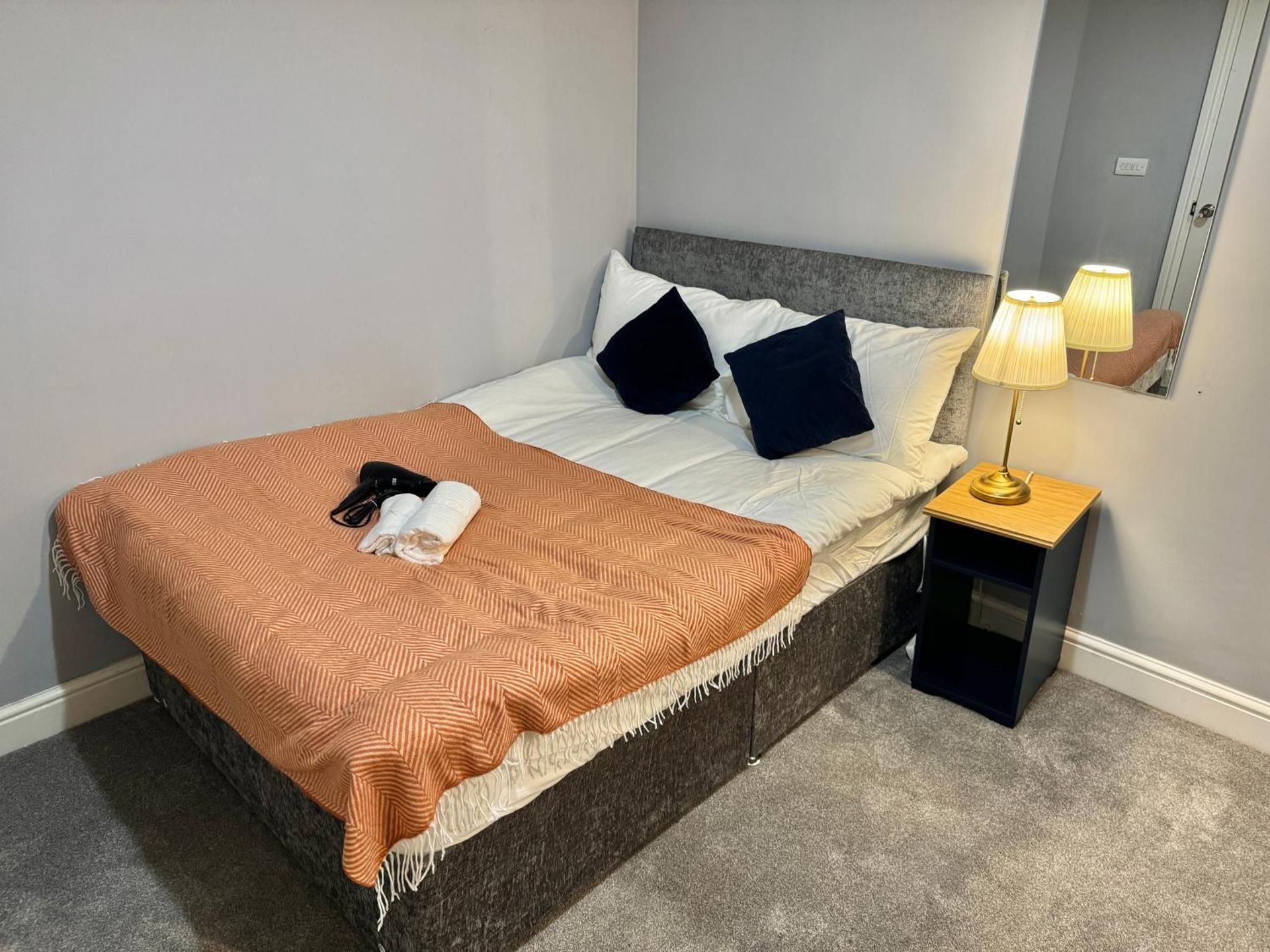 Quadruple Room with Private Bathroom