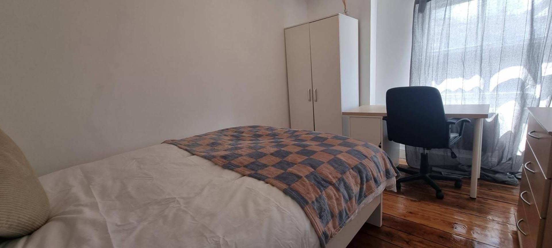 Double Room with Shared Bathroom
