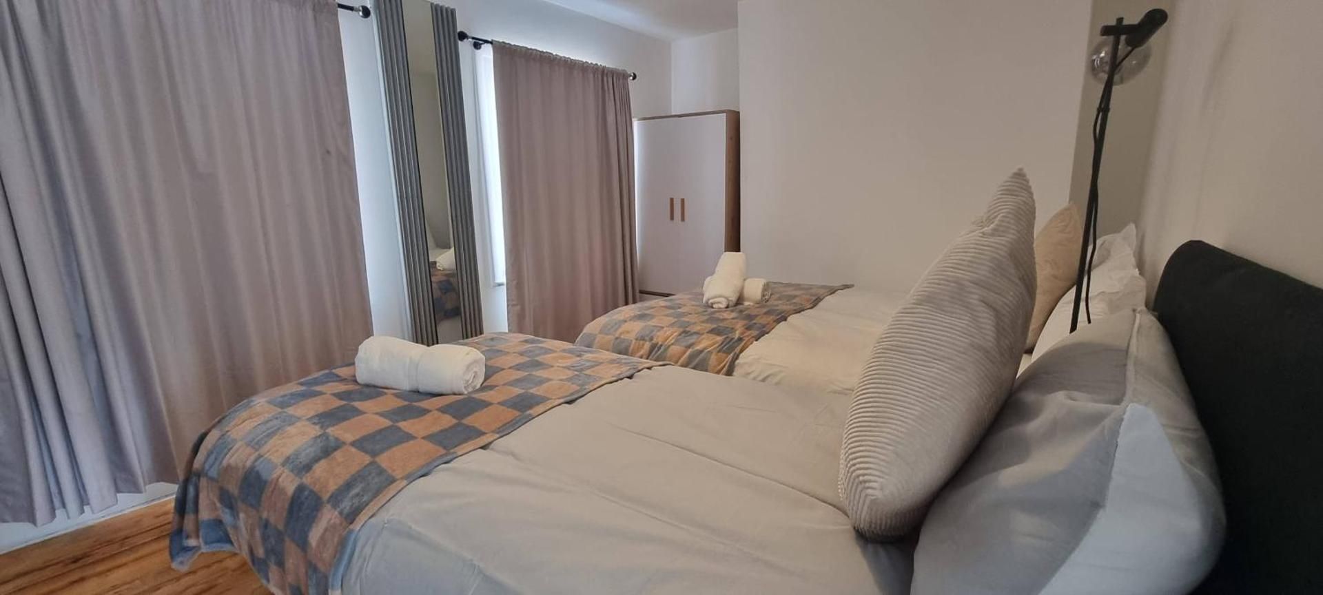 Triple Room with Shared Bathroom