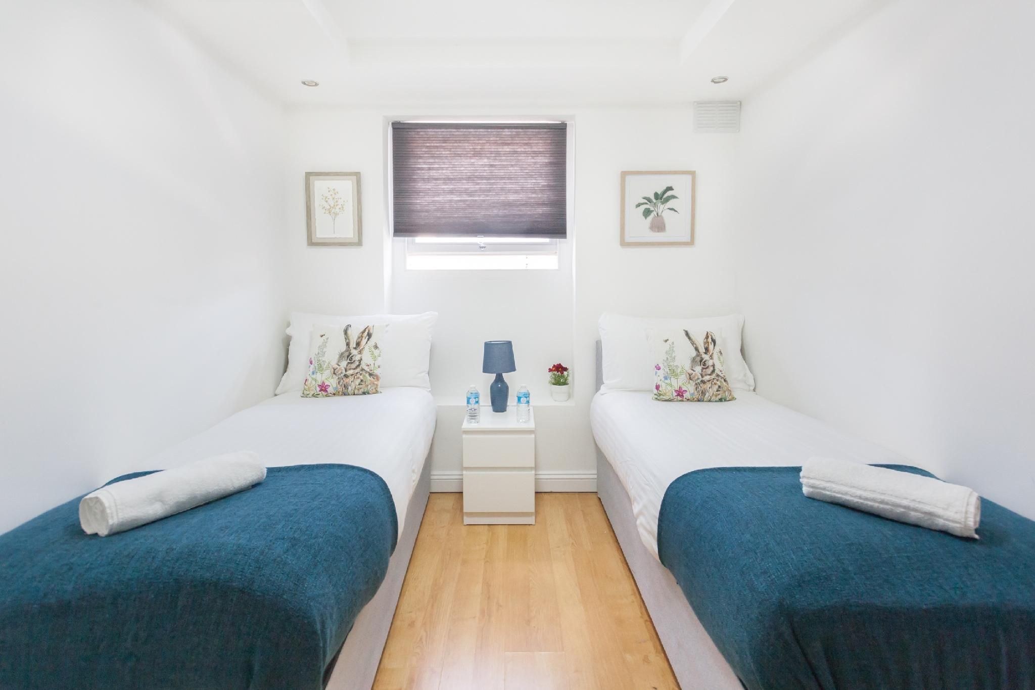 Apartment-Private Bathroom-5