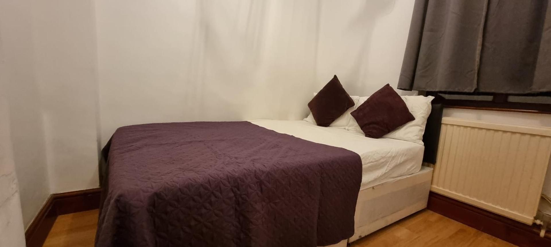 Double Room with Shared Toilet