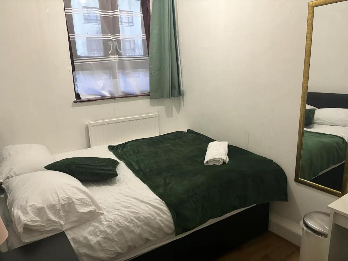 Standard Double Room with Shared Bathroom