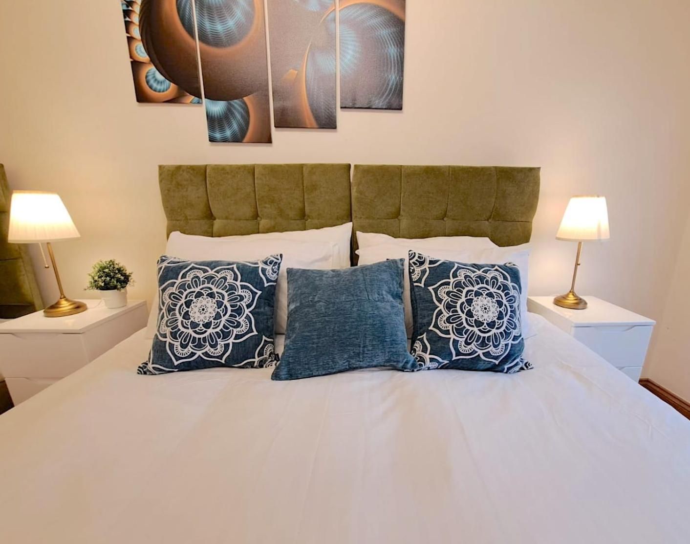 One-Bedroom Apartment