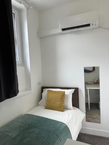 Single Room with Shared Bathroom