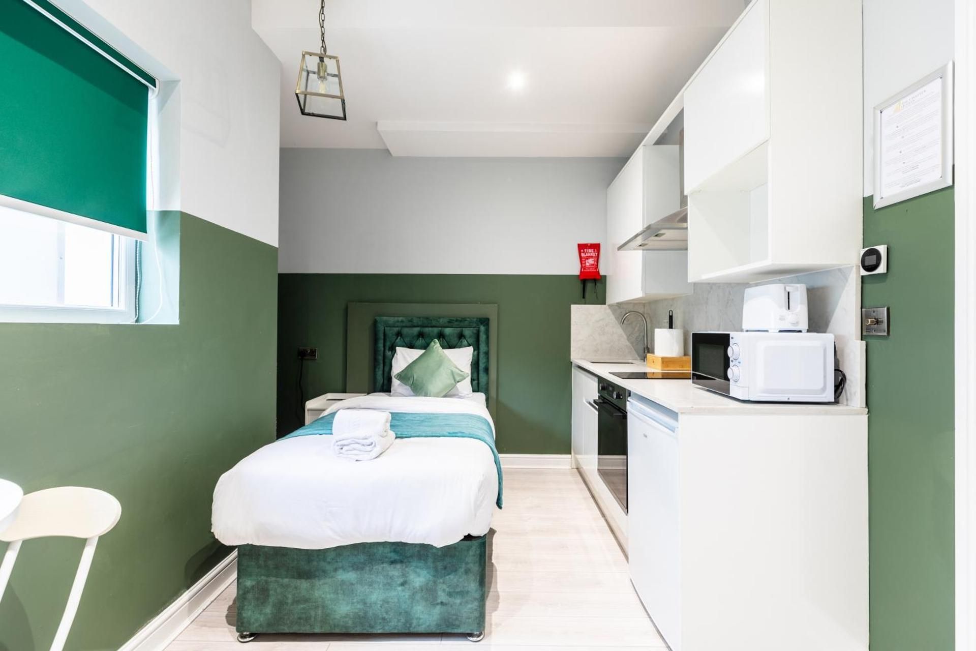 Deluxe Single Room