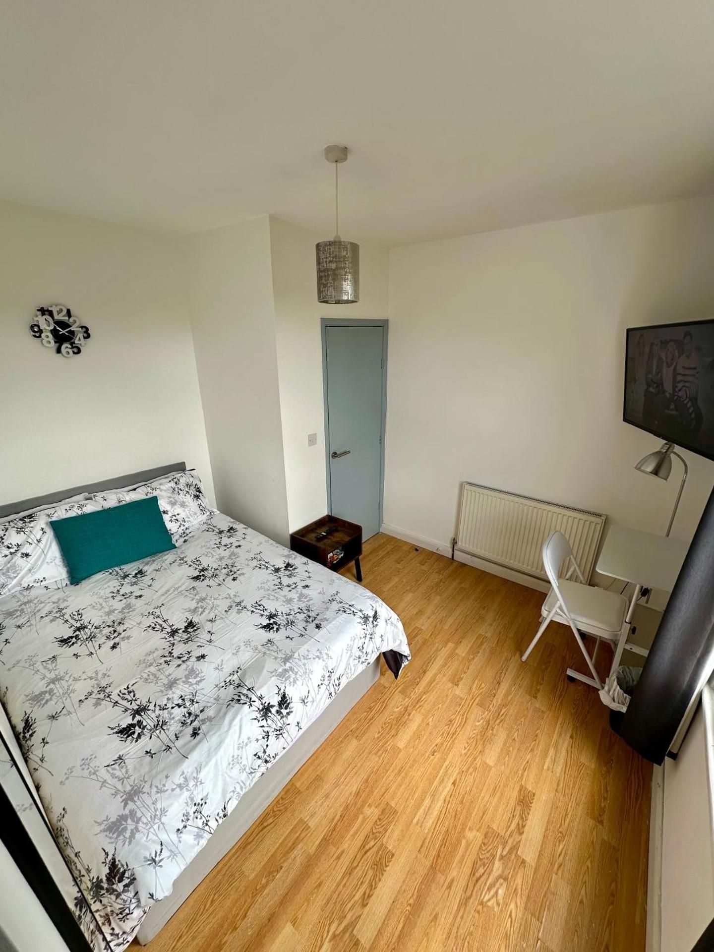 Double Room with Shared Bathroom