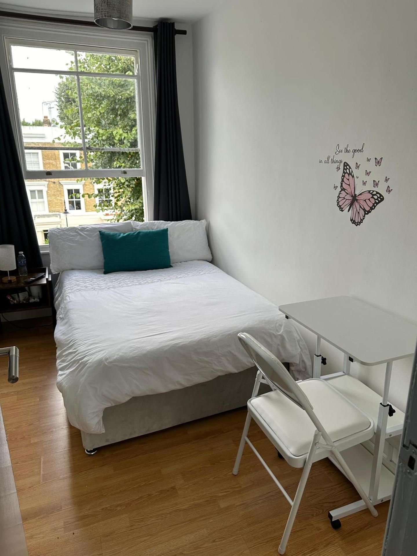 Double Room with Shared Toilet