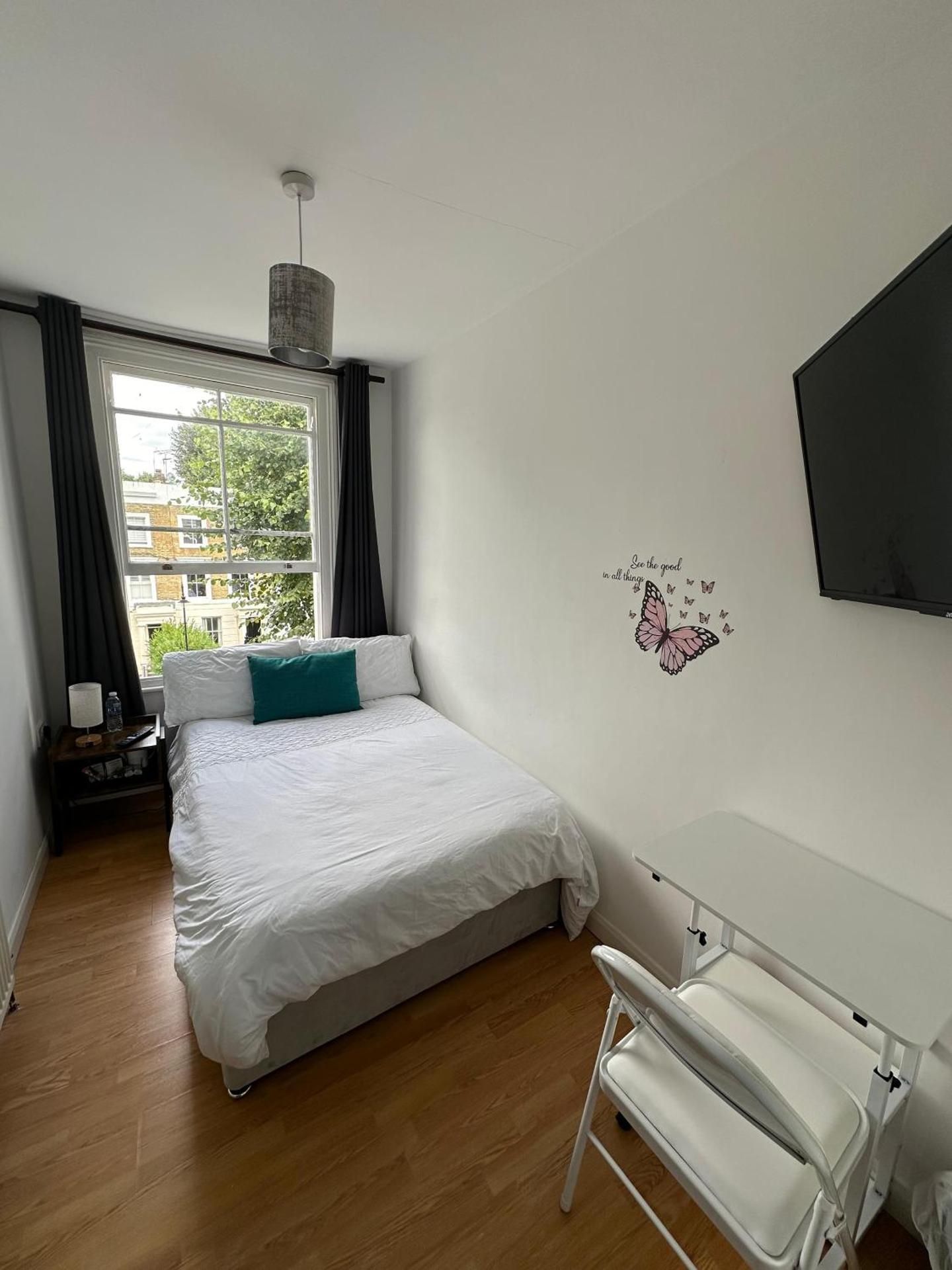 Double Room with Shared Toilet
