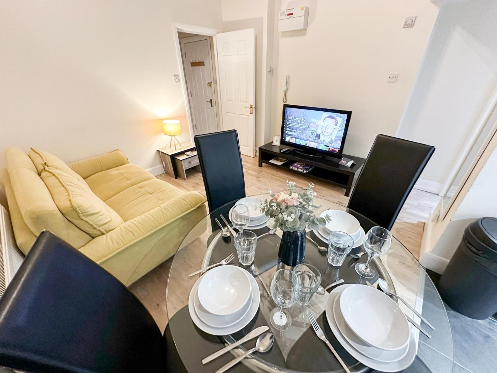 One-Bedroom Apartment