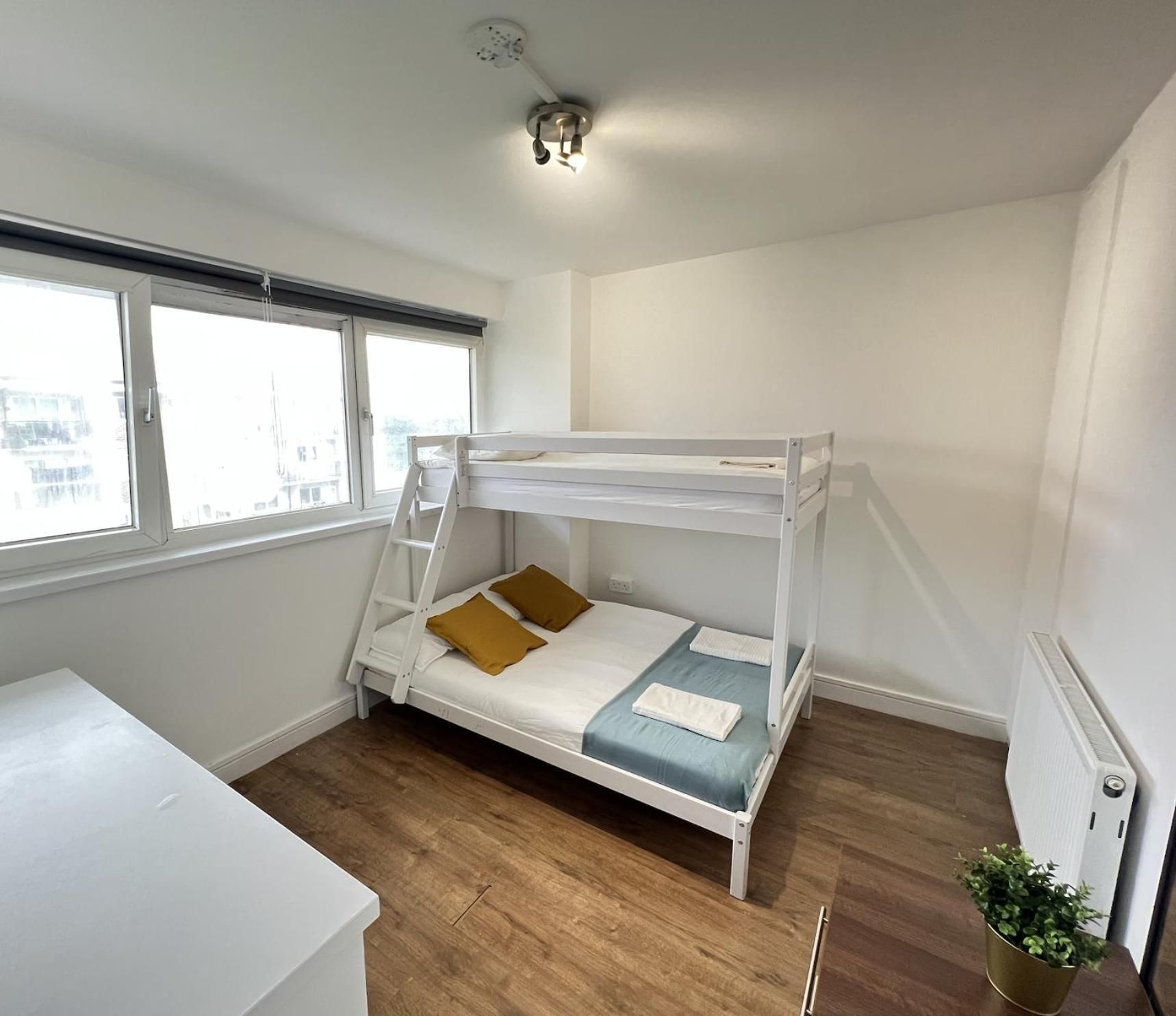 Triple Room with Shared Bathroom