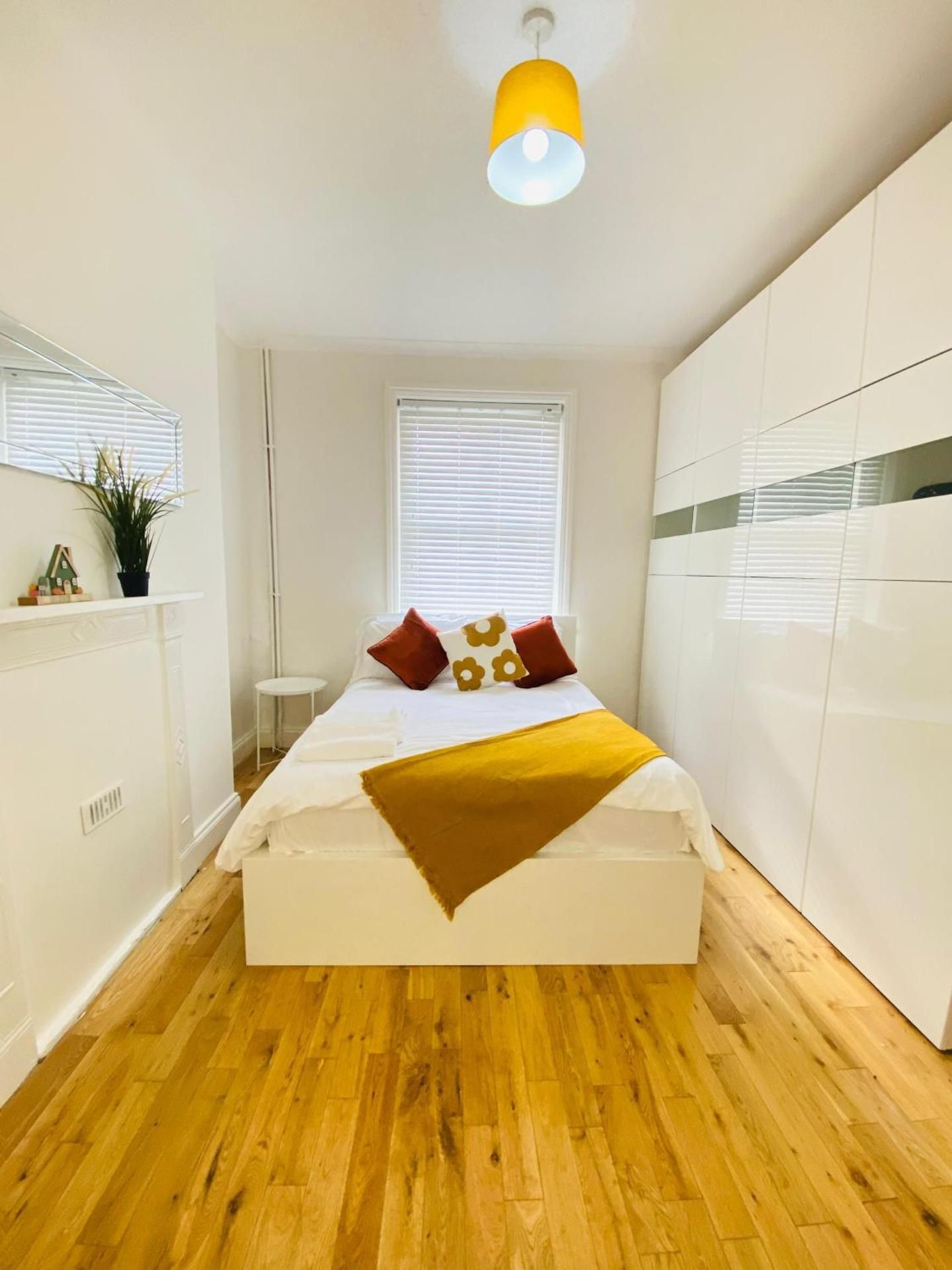 Double Room with Shared Bathroom