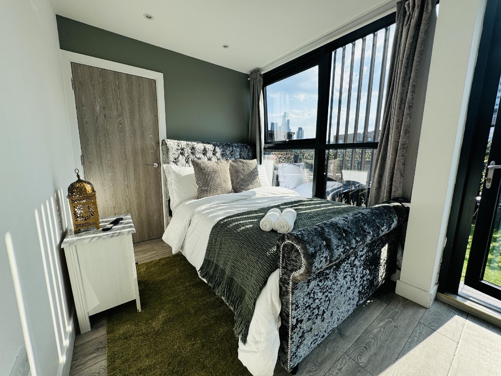 Double room-Standard-Shared Bathroom-FT102