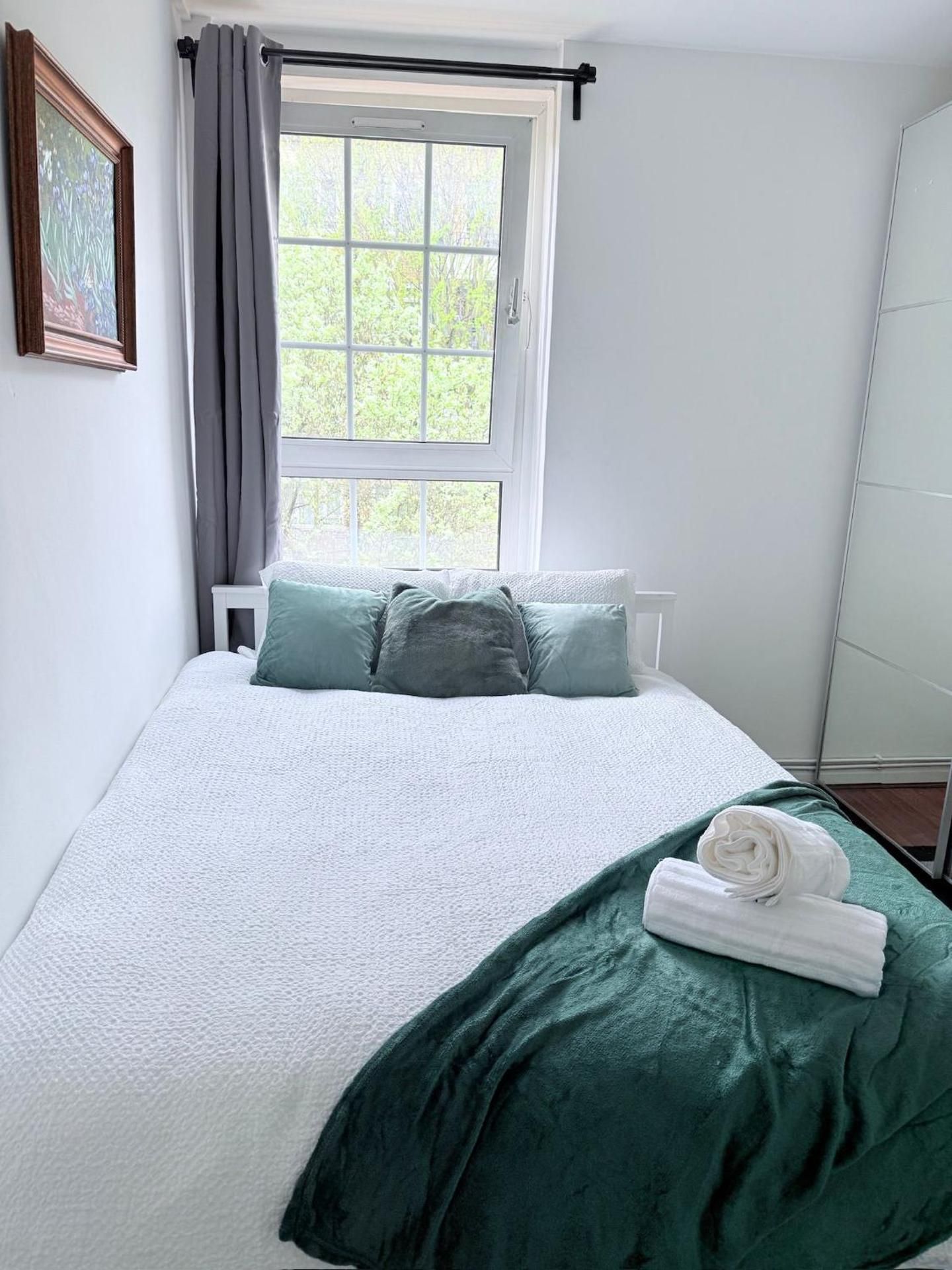 Double Room with Shared Bathroom