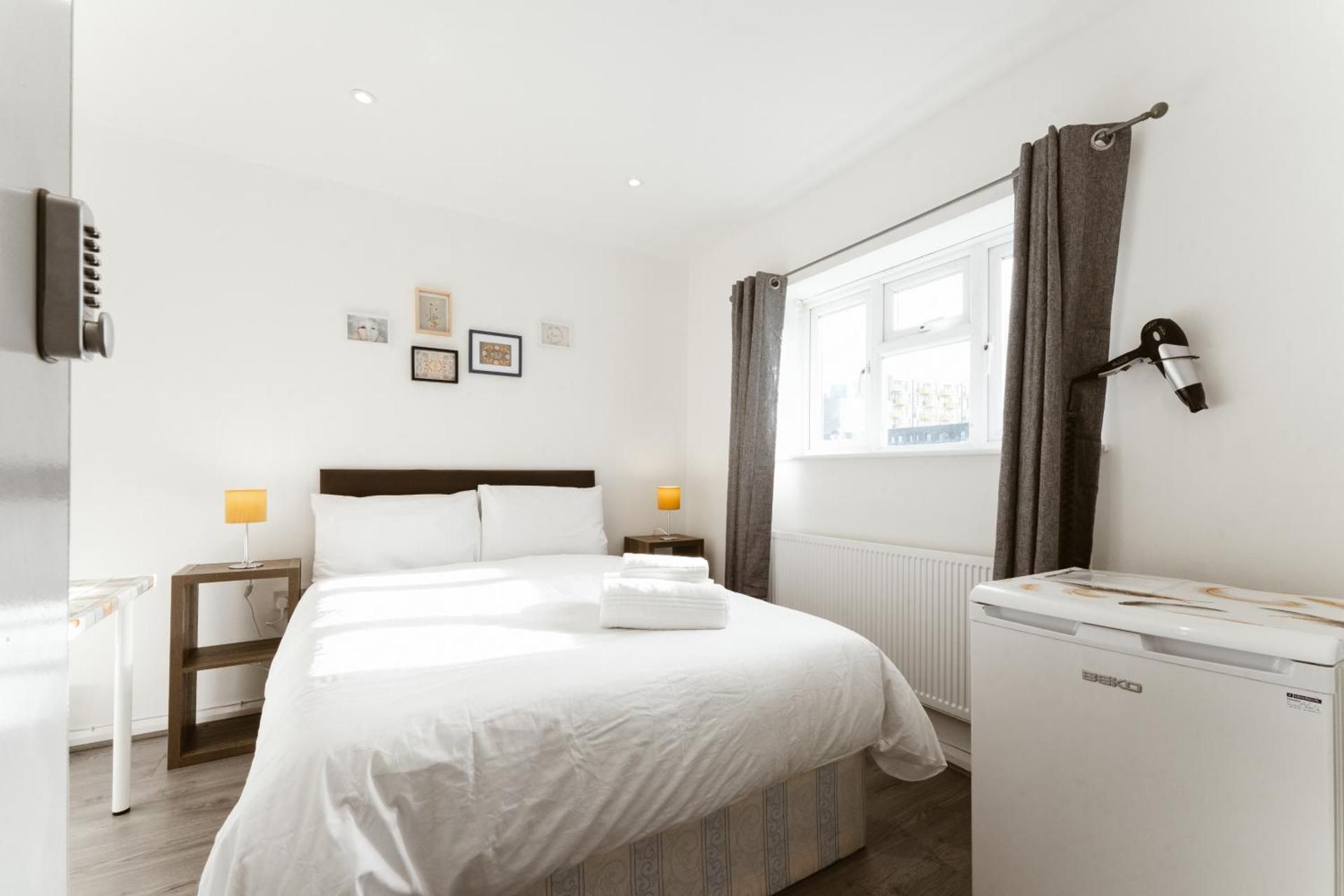 Double Room with Shared Bathroom