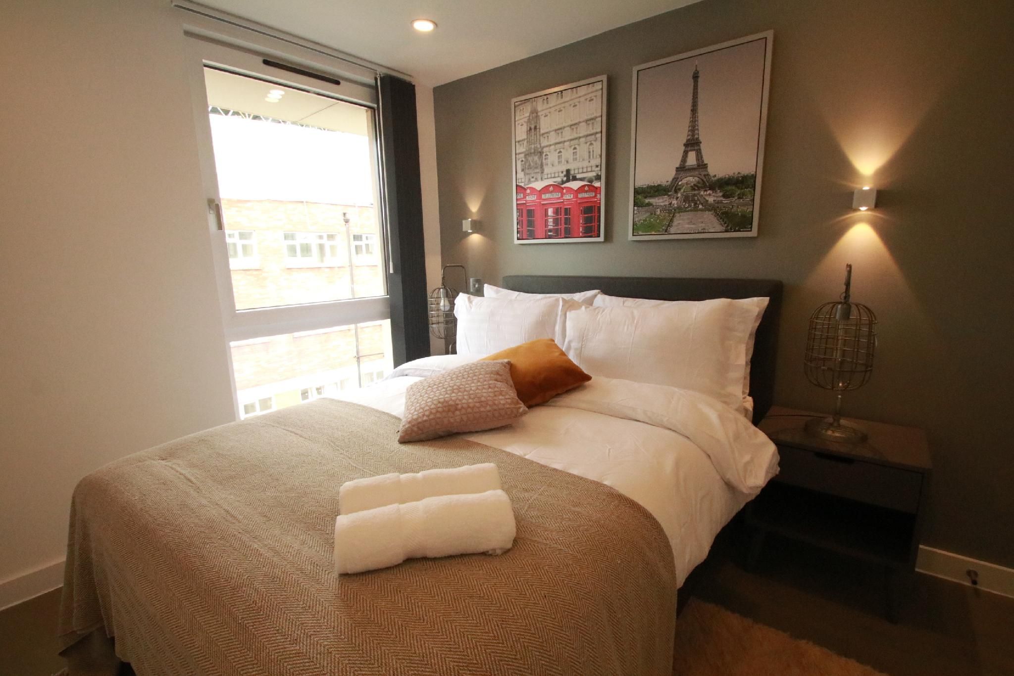 Standard-Double room-Shared Bathroom-FT61