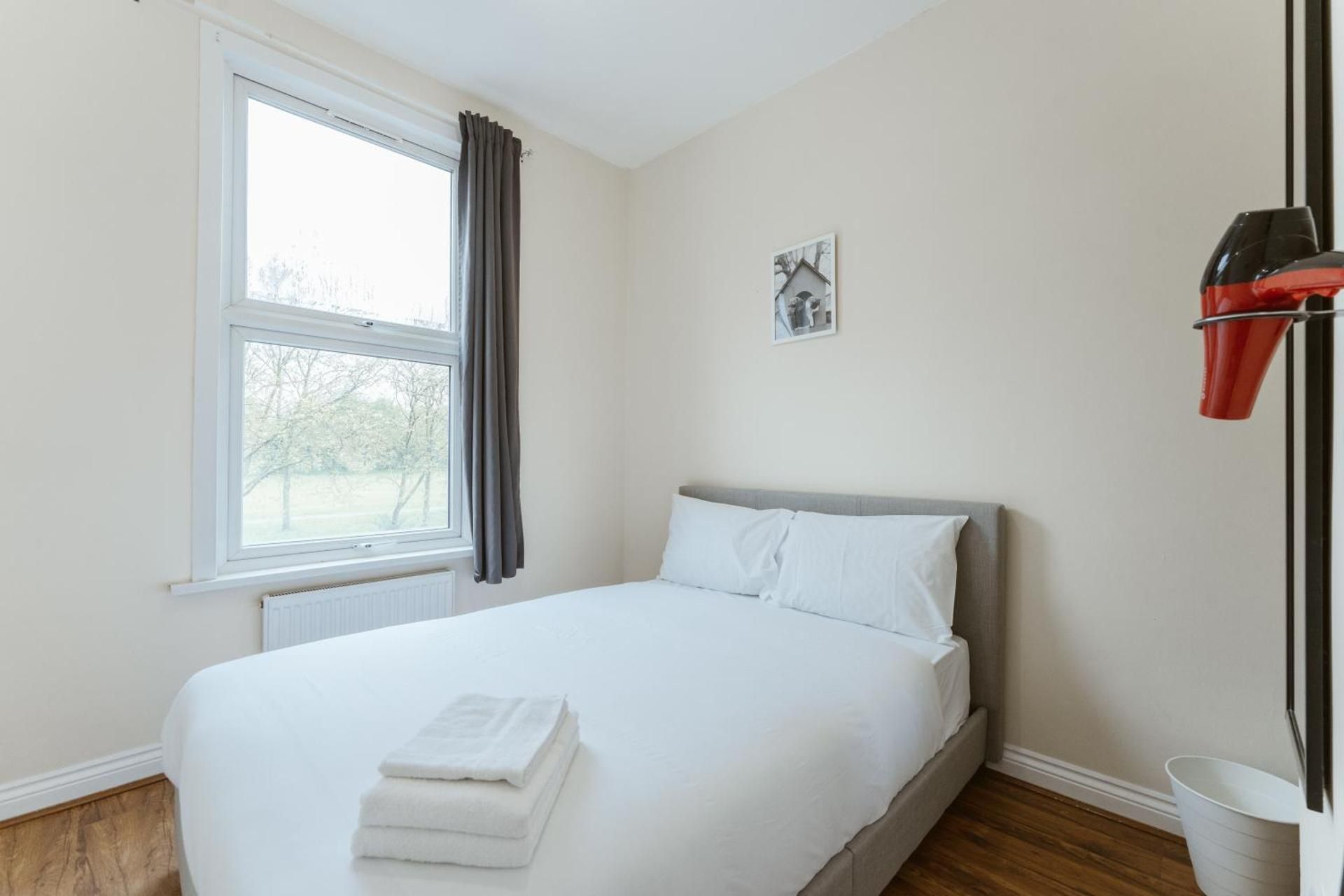 Double Room with Shared Bathroom (Room 2)