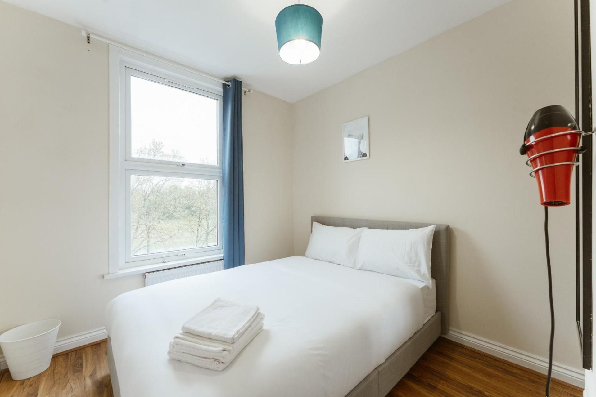 Double Room with Shared Bathroom (Room 5)